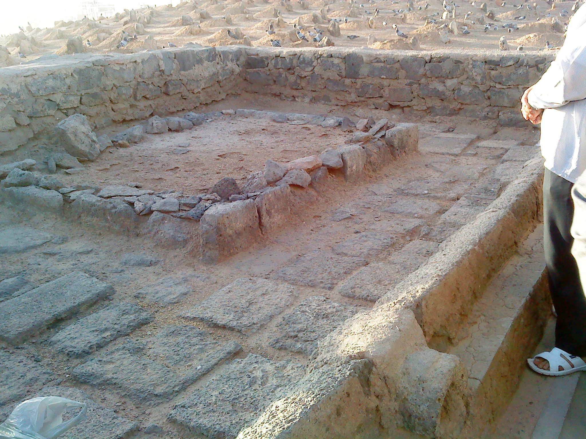 Vista del cimitero di al-Baqi a Medina dopo la scomparsa degli antichi mausolei