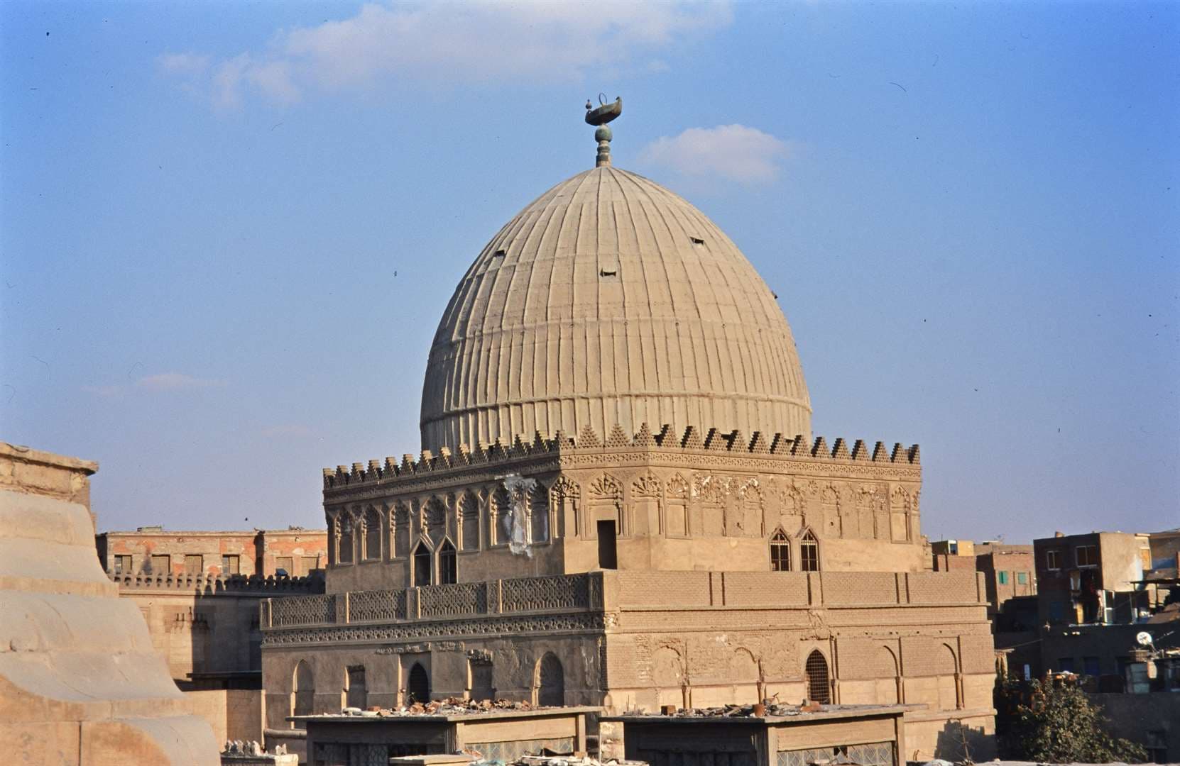 Vue extérieure du mausolée d’Al-Shâfi’î au Caire, photographié en mars 2000