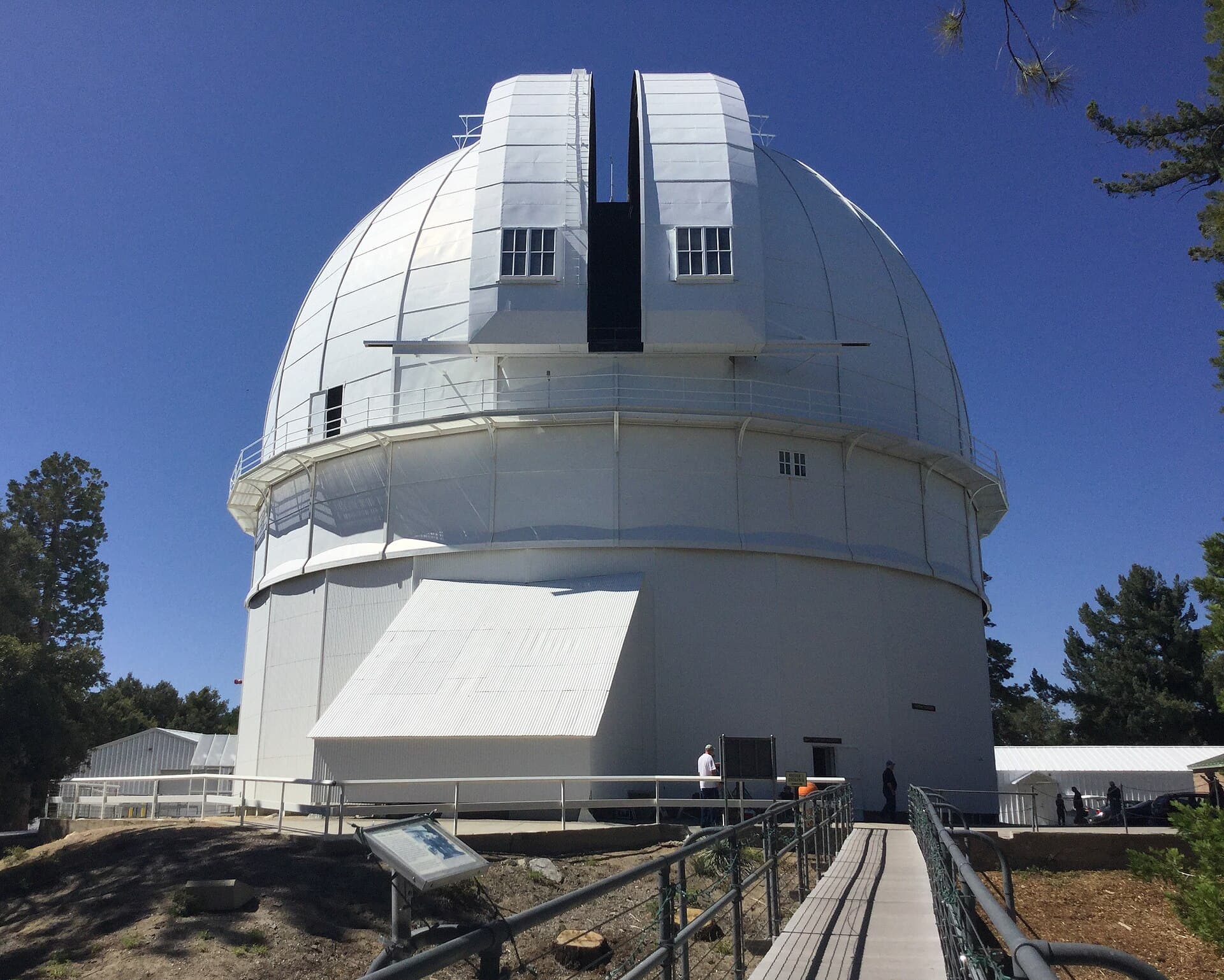 Das 100-Zoll-Teleskop Hooker des Mount-Wilson-Observatoriums.