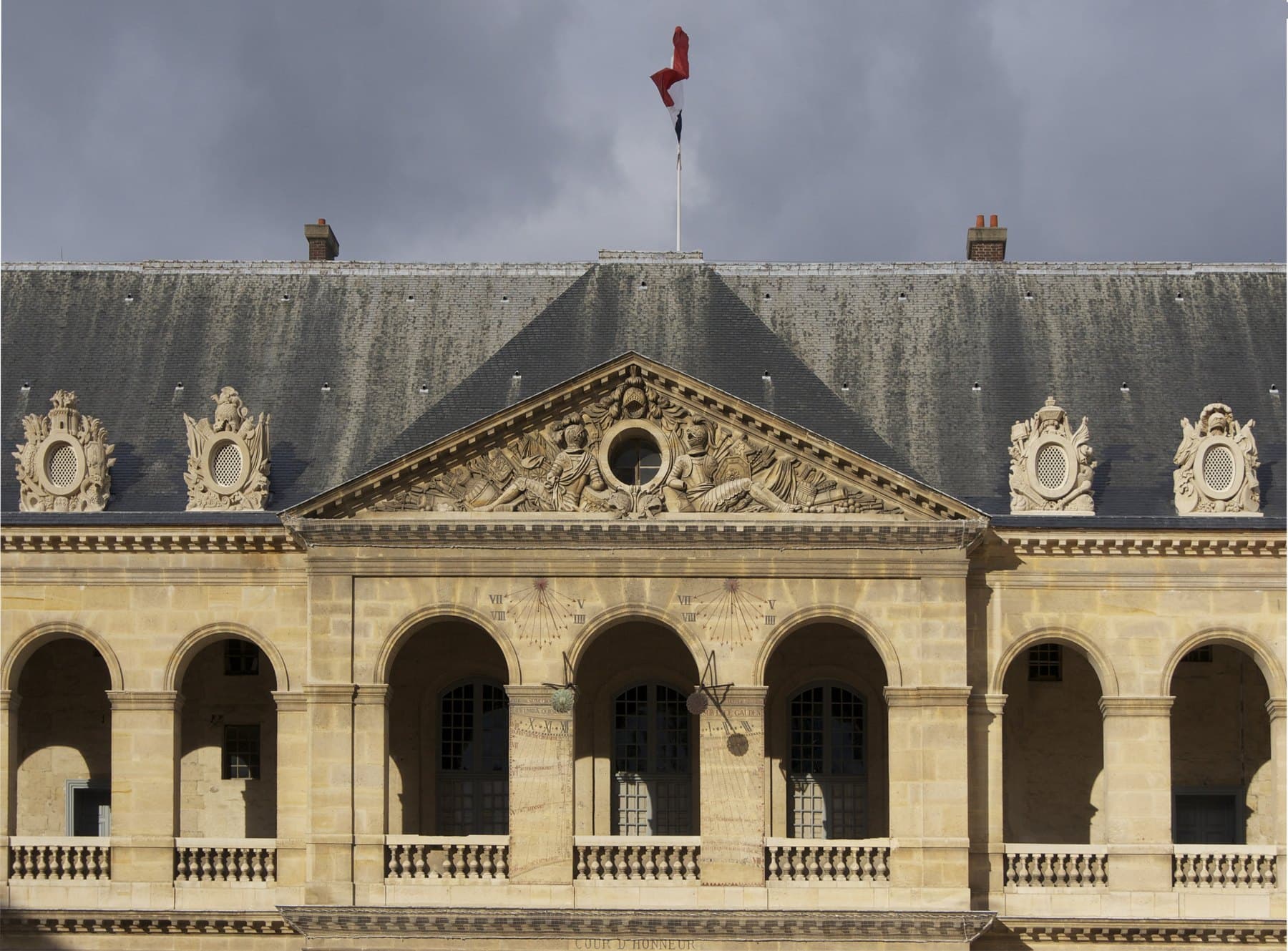 Cour d'honneur des Invalides à Paris, lieu de l'hommage national du 28 mars 2018
