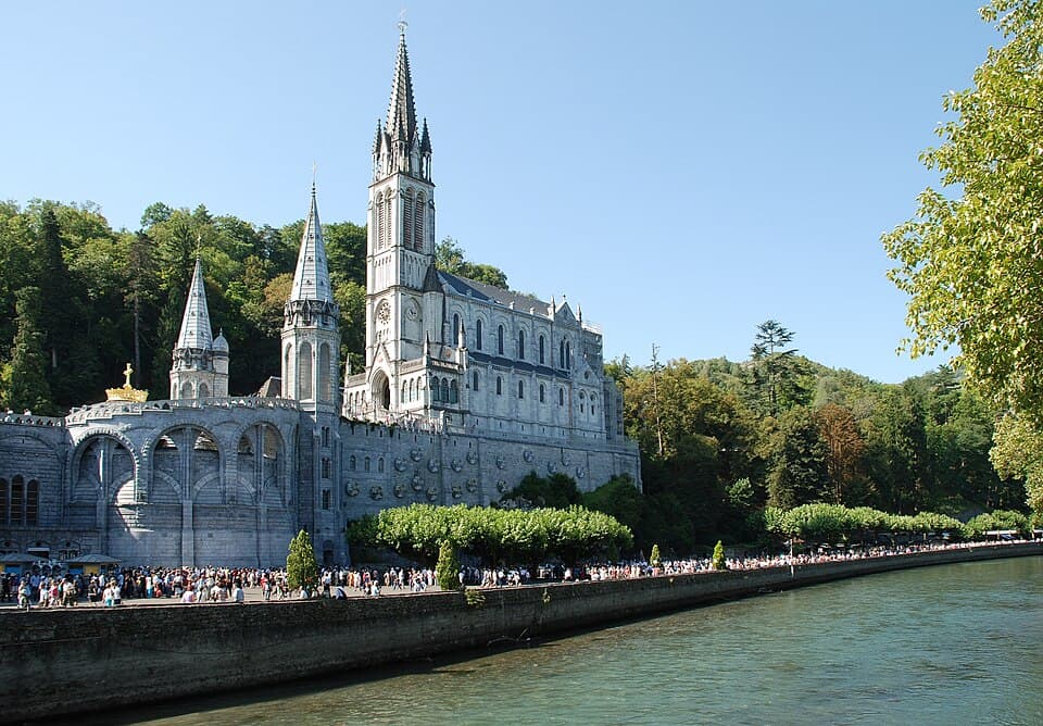Basilicas and the Gave de Pau at Lourdes