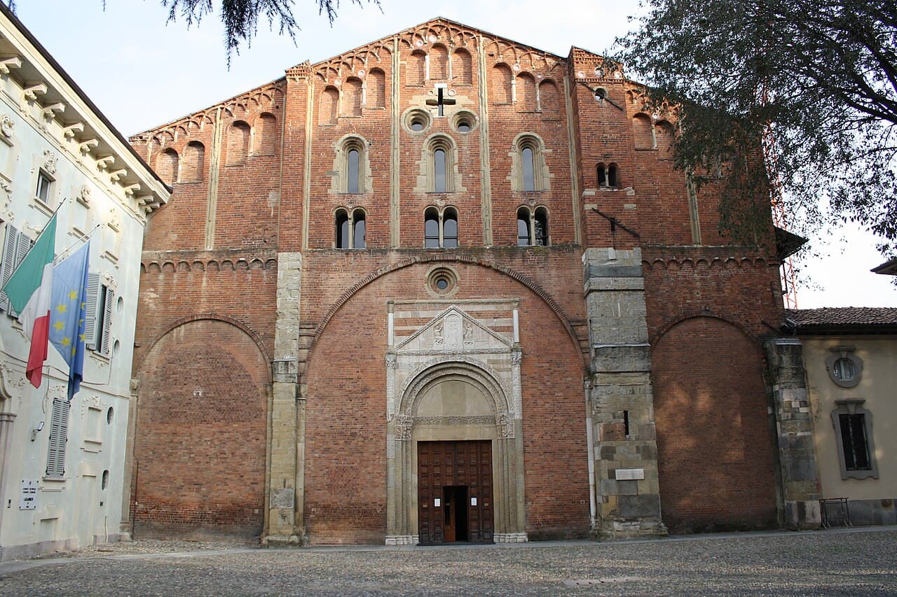 Pavia da San Pietro in Ciel d’Oro Bazilikası cephesi