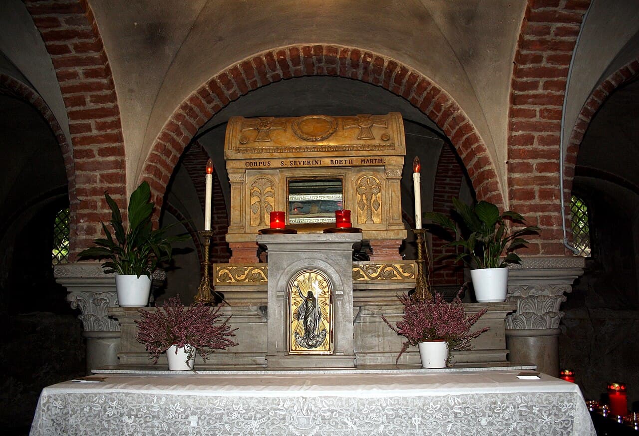 Pavia da San Pietro mahzeninde Severinus Boethius un kabri