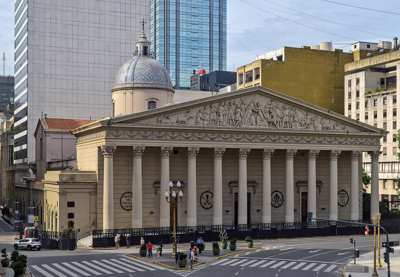 Fassade der Kathedrale von Buenos Aires