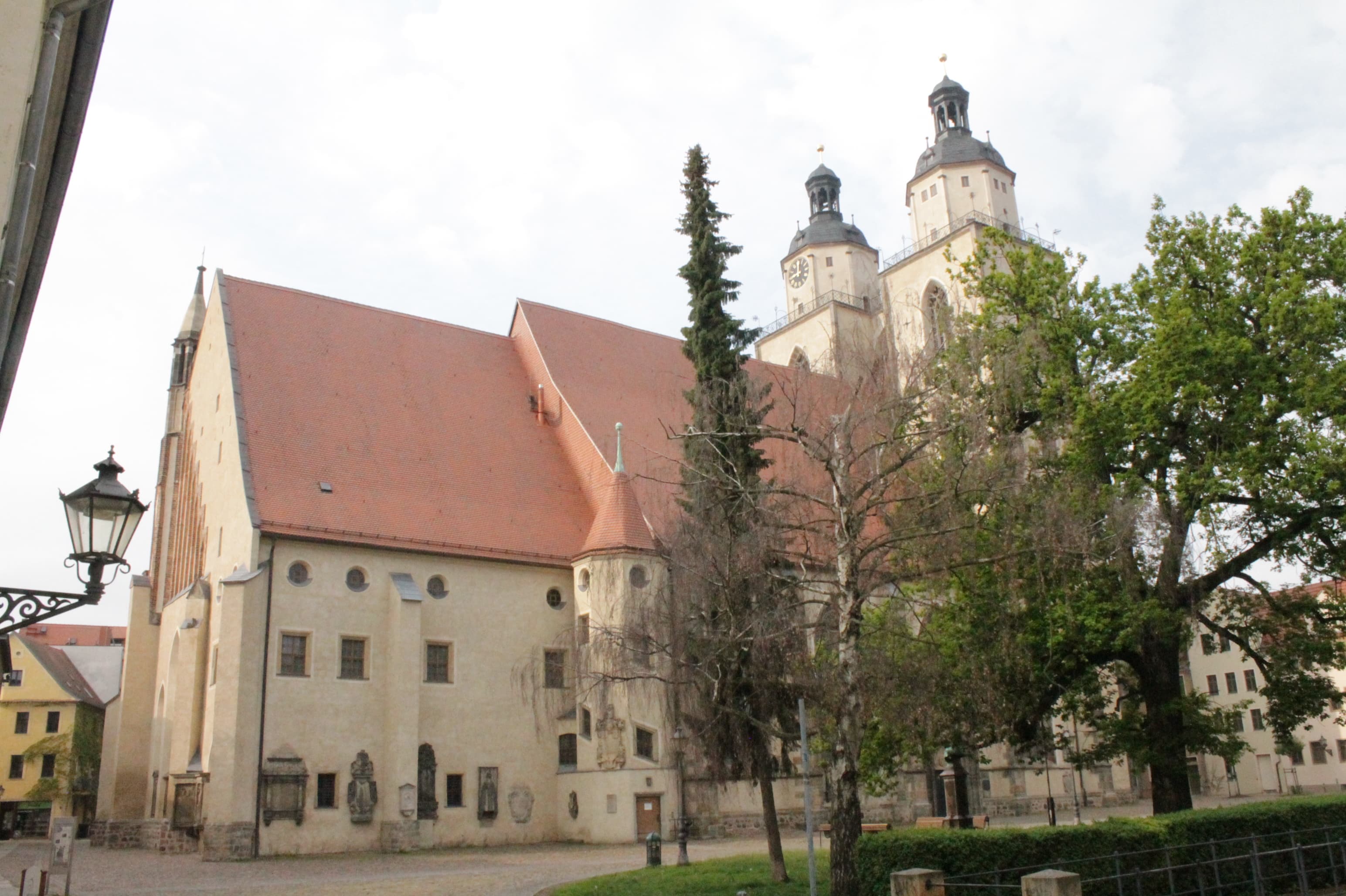 La Stadtkirche (chiesa di Santa Maria) di Wittenberg, da nord-est