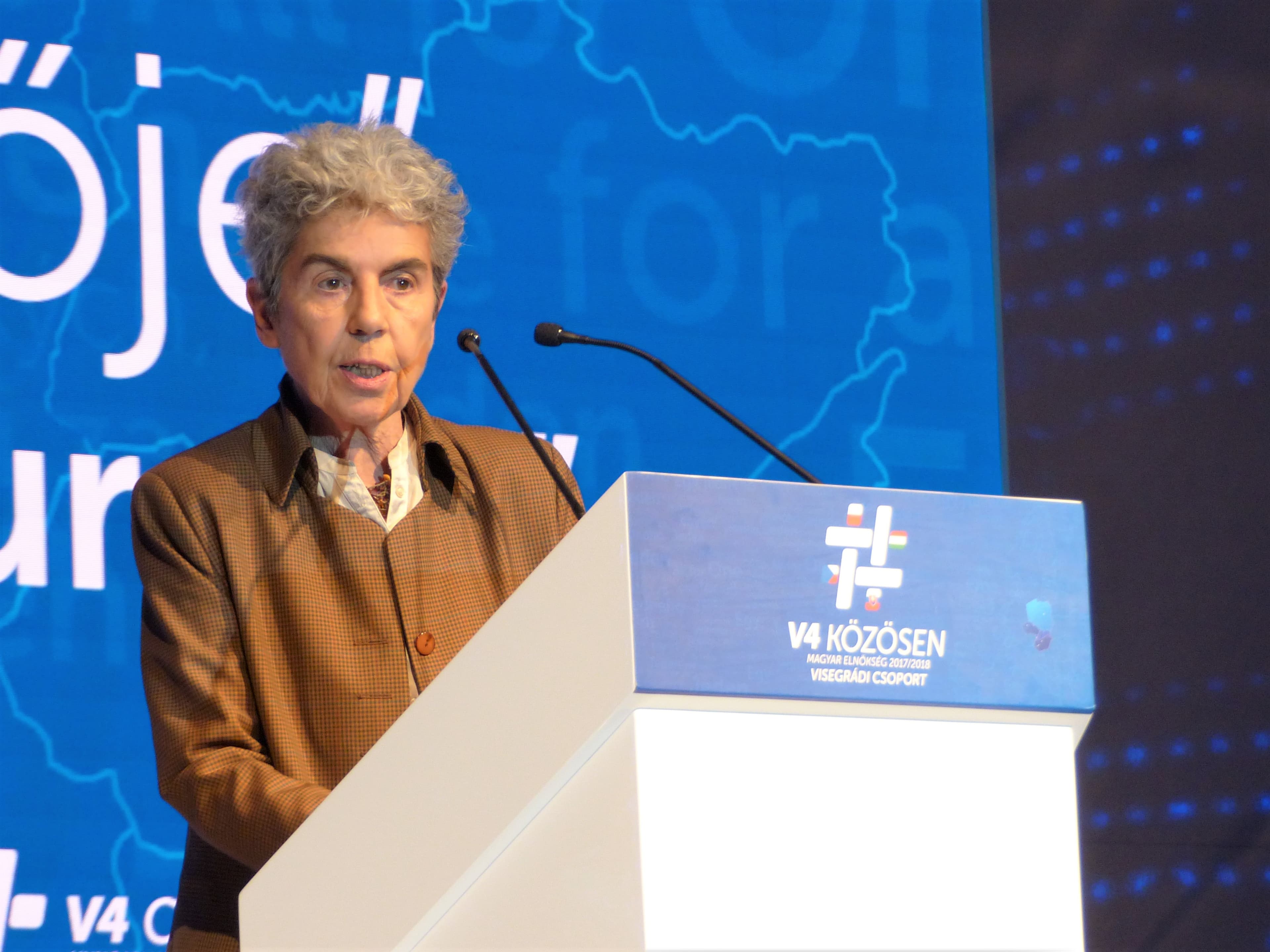Chantal Delsol à une conférence à Budapest en 2018