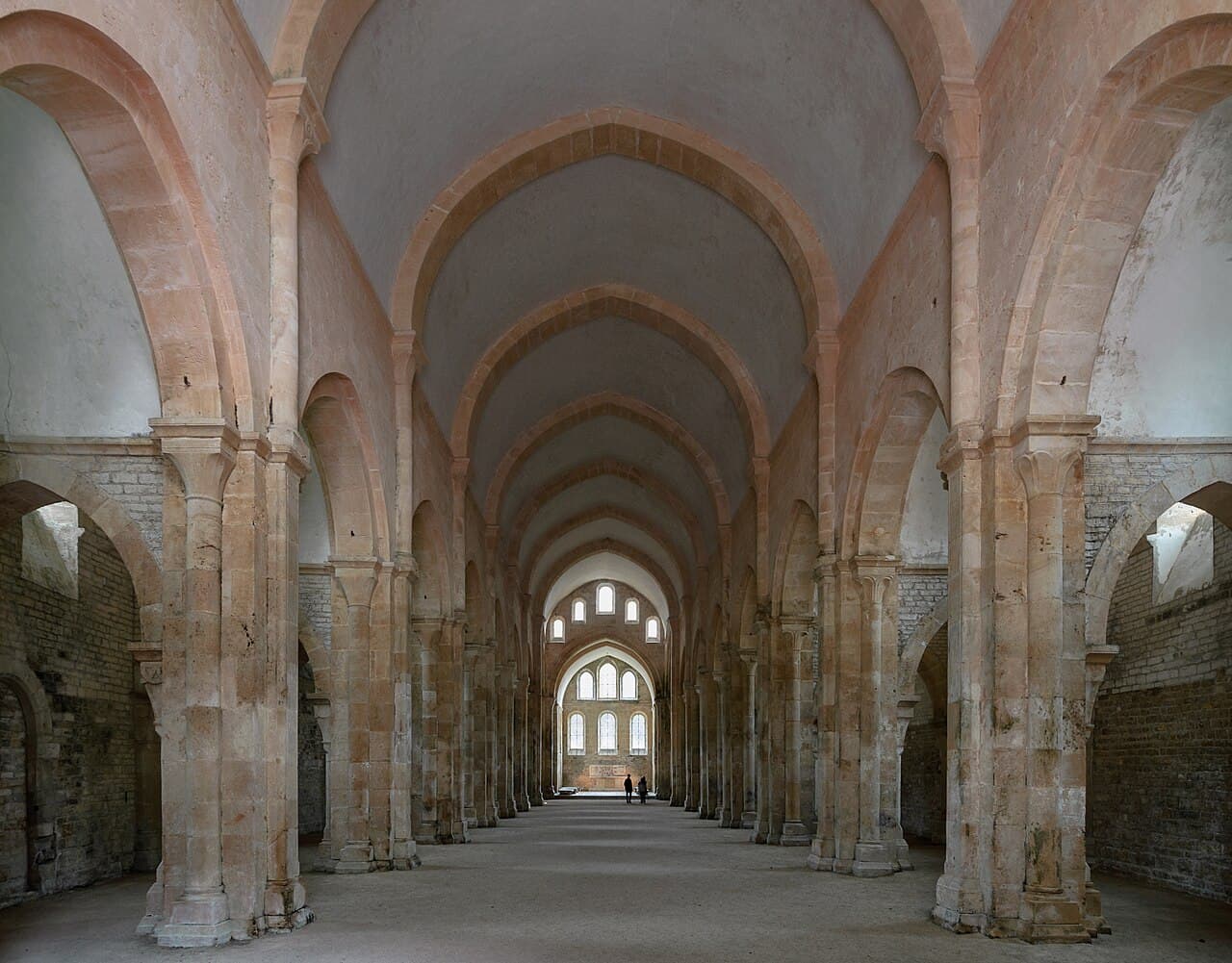 Langhaus der Abteikirche von Fontenay