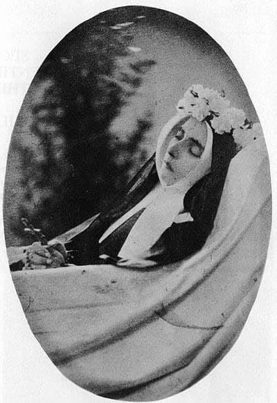 Fotografie der heiligen Bernadette Soubirous (um 1863)