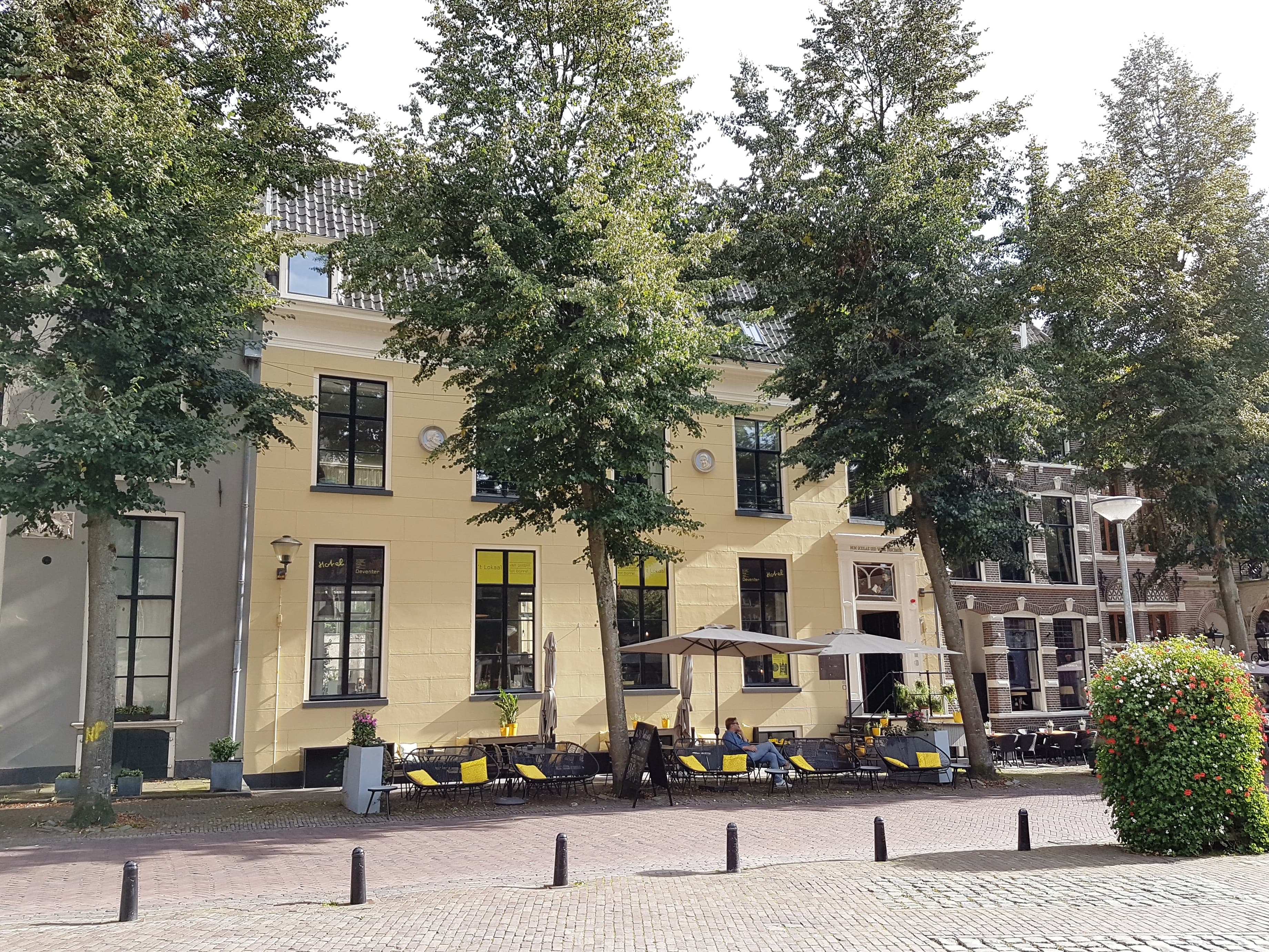 Fassade der alten Lateinschule von Deventer, verbunden mit der humanistischen Bildung des Erasmus
