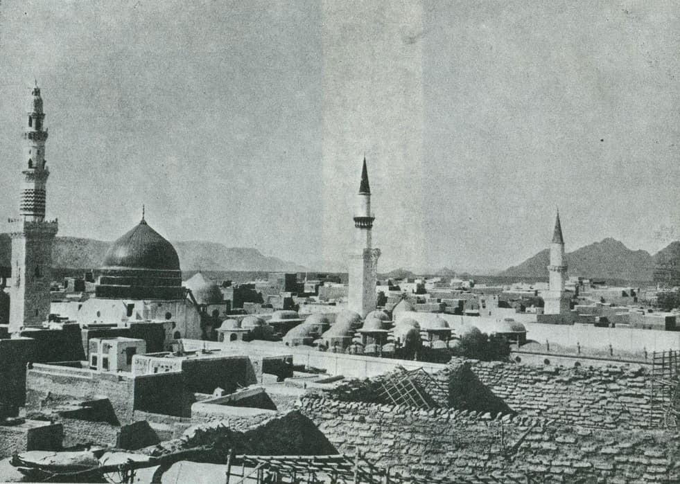 Fotografia storica della moschea del Profeta a Medina nel 1908