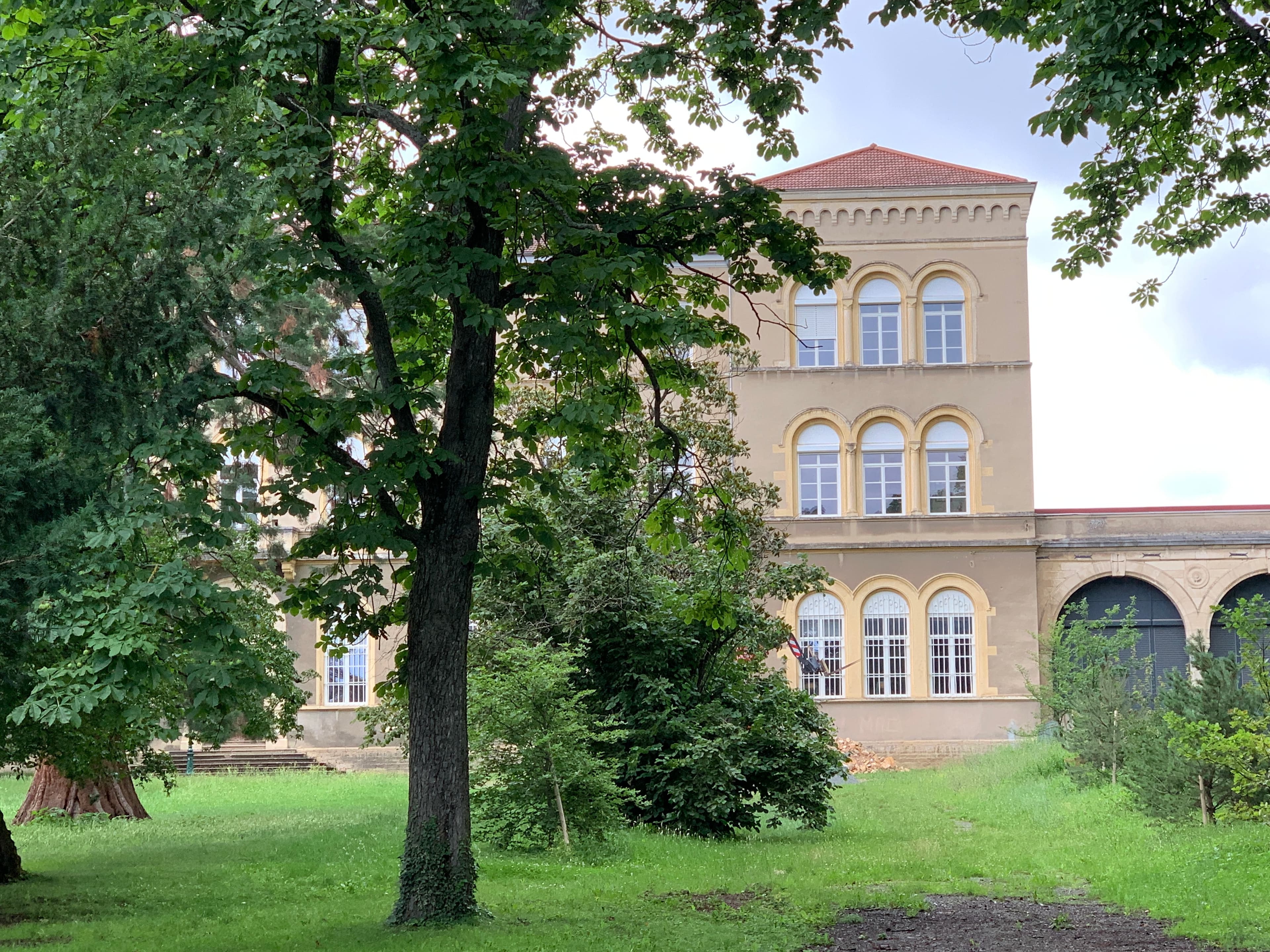 Veduta attuale del liceo Notre-Dame-de-Mongré a Villefranche-sur-Saône.