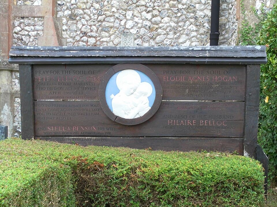 Grab von Hilaire Belloc und seiner Familie in West Grinstead.