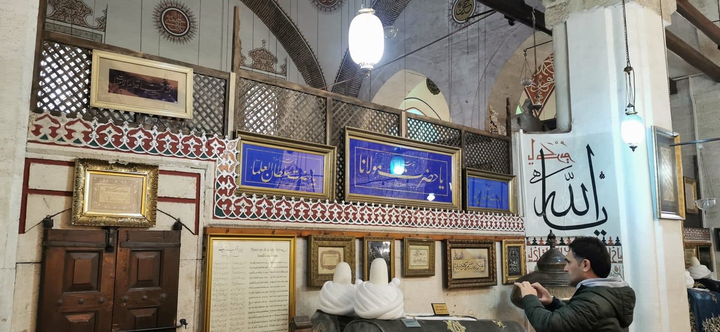 El Museo Mevlâna en Konya, mausoleo de Rumí y convento de la orden mevleví