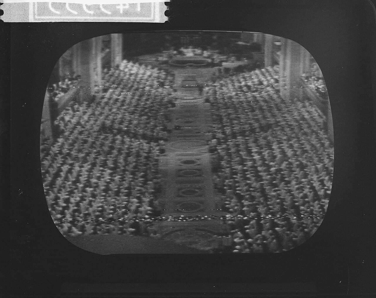 Die Konzilsväter in der Aula von St. Peter während des Zweiten Vatikanischen Konzils