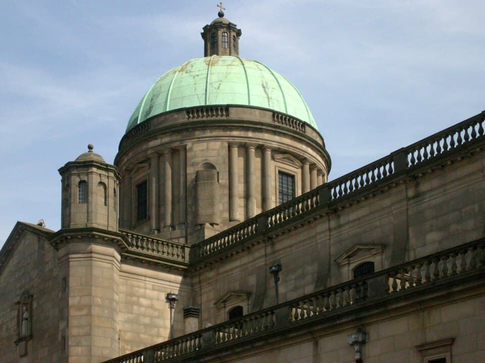 Kuppel des Oratoriums von Birmingham, wo Tolkien im geistlichen Erbe Newmans geprägt wurde
