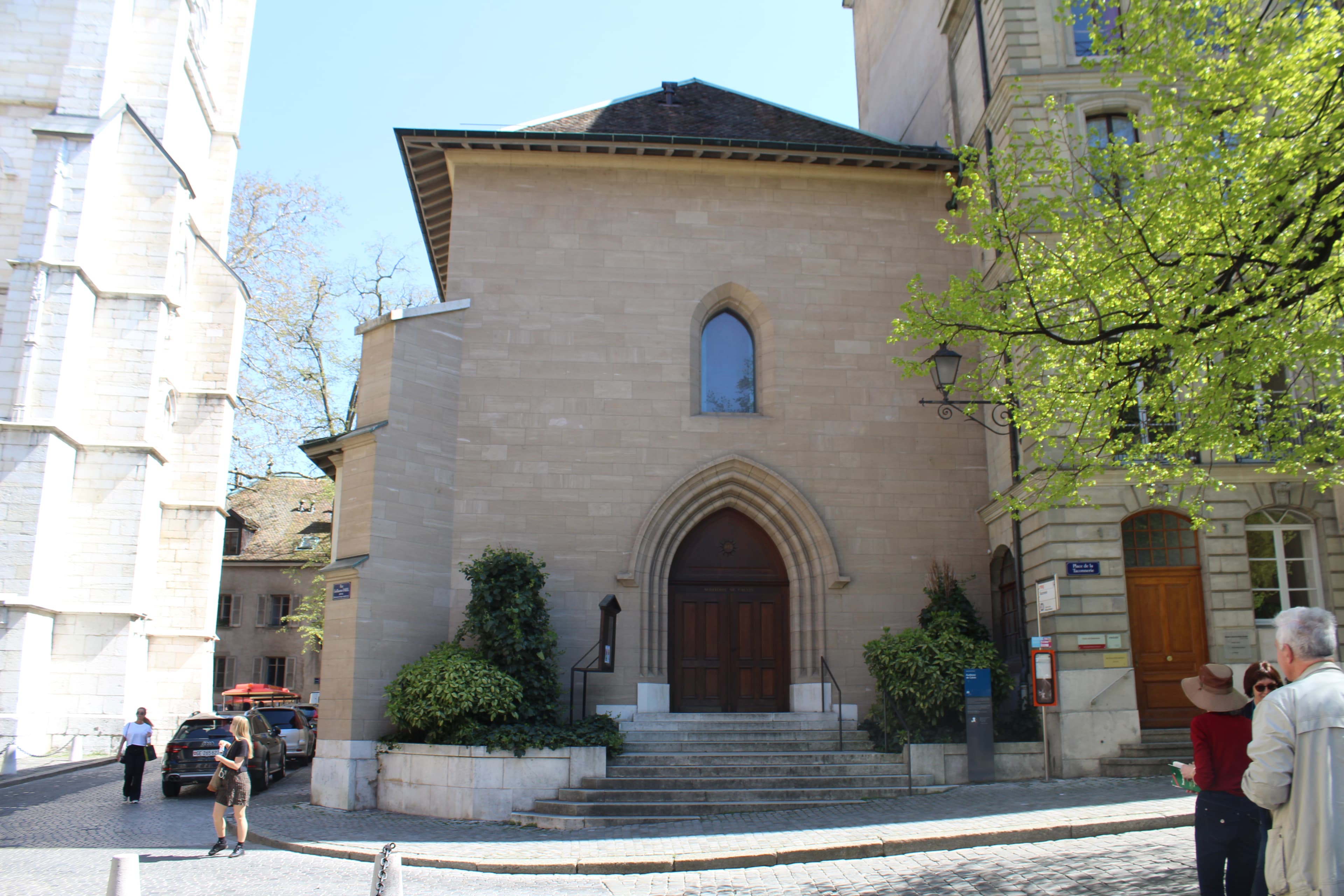 Façade de l'Auditoire de Calvin à Genève