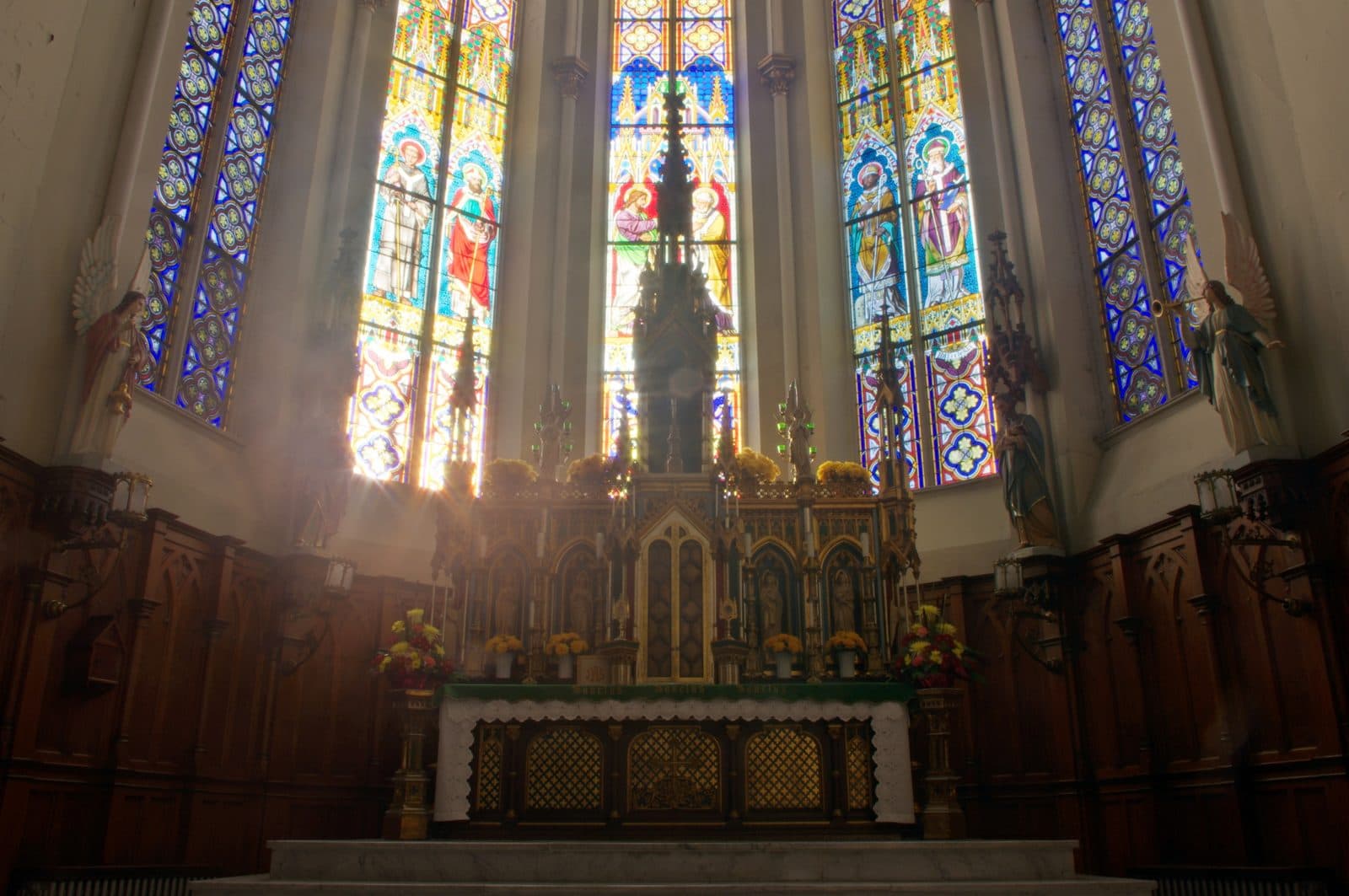 Altar und Tabernakel in der St.-Josephs-Kirche in Detroit