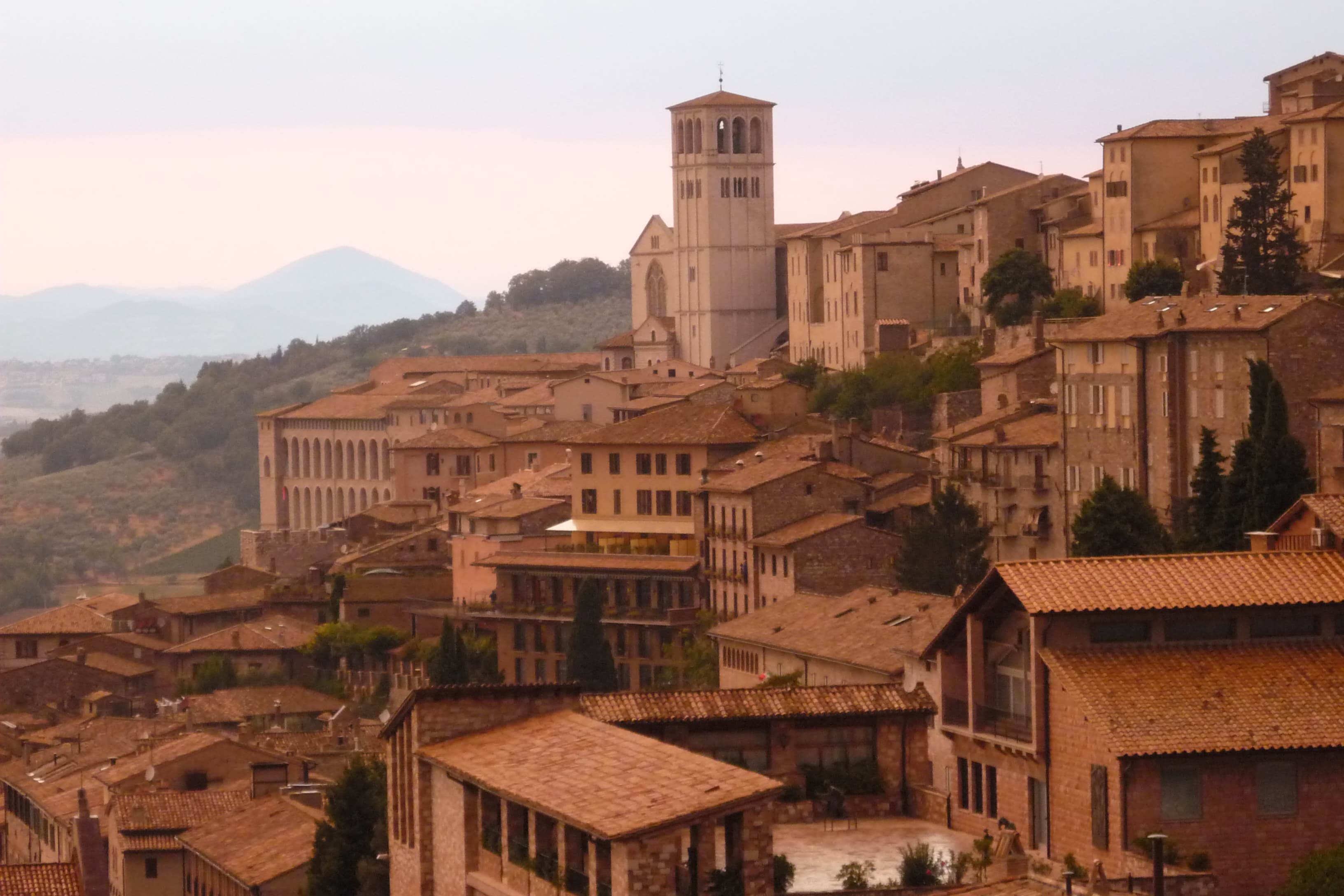 The town of Assisi on the slopes of Mount Subasio