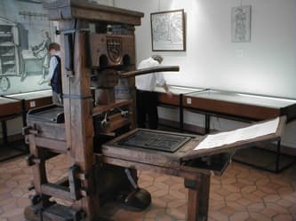 Reconstitution d'une presse de Gutenberg au Musée de l'imprimerie de Lyon