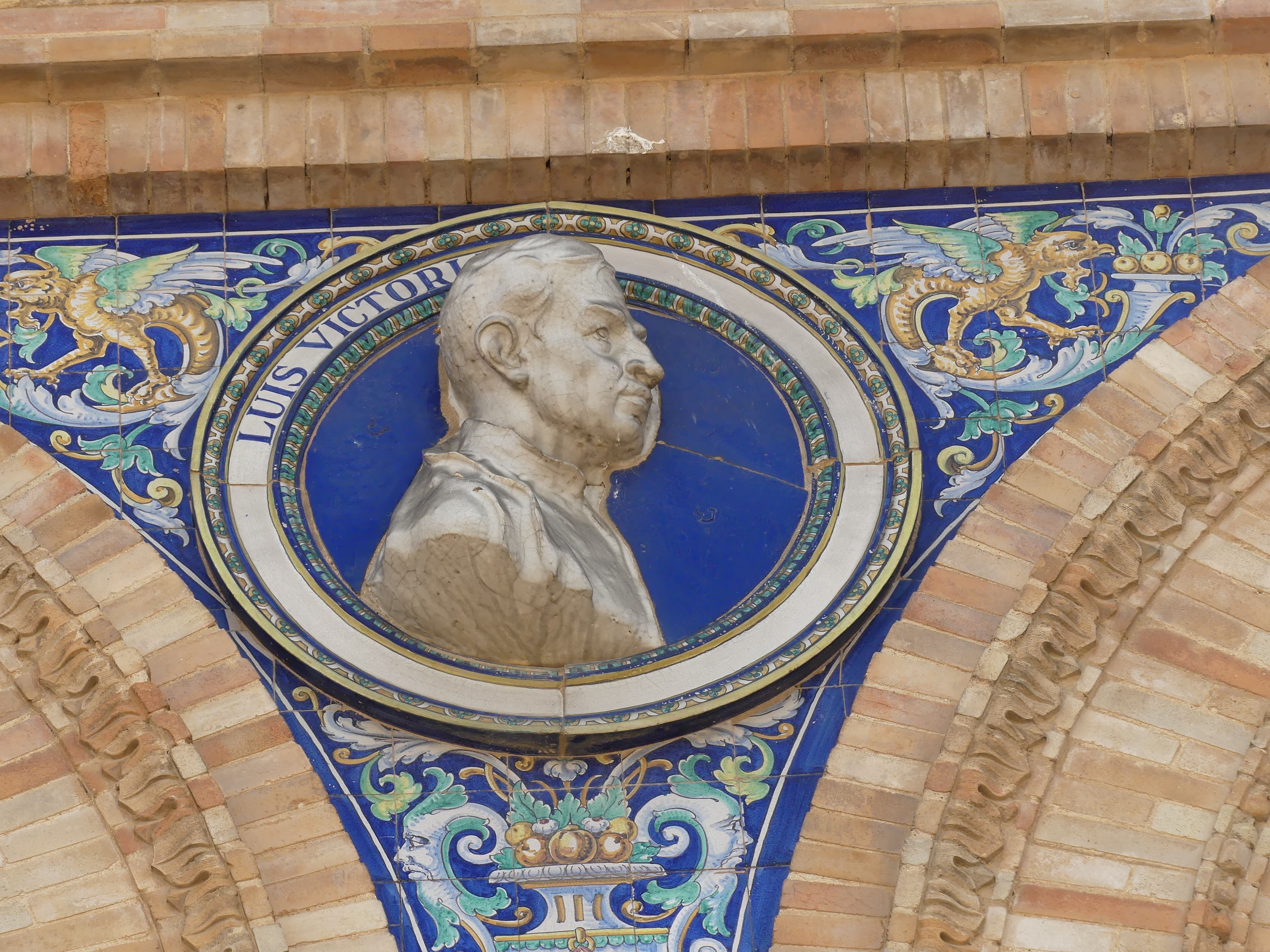 Médaillon commémoratif de Tomás Luis de Victoria à Séville