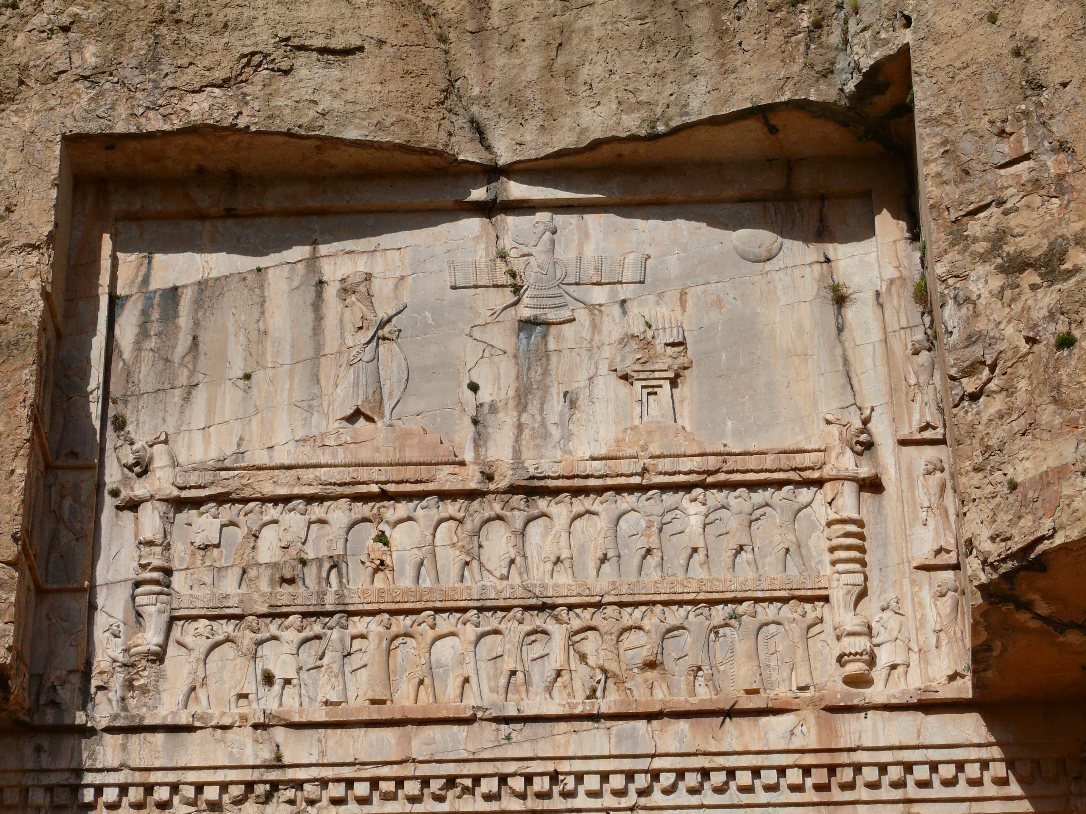 Xerxes I. zugeschriebenes Felsengrab in Naqsch-e Rostam
