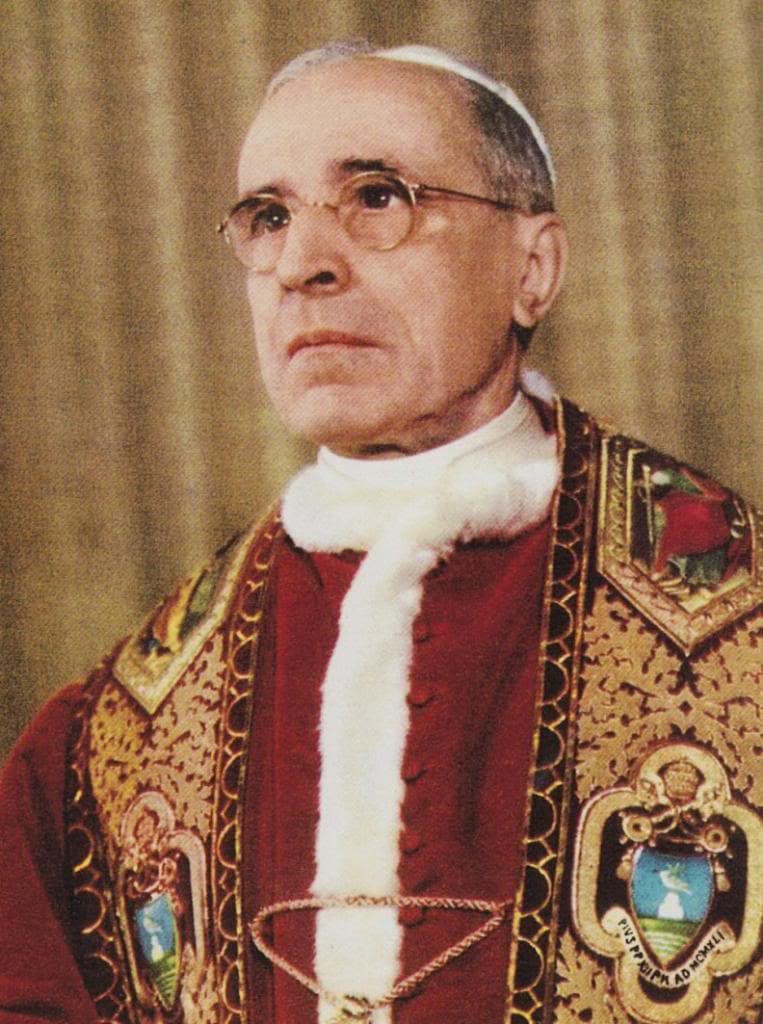 Пий XII (Эудженио Пачелли, 1876-1958), папа с 1939 по 1958 год, автор энциклики Mediator Dei
