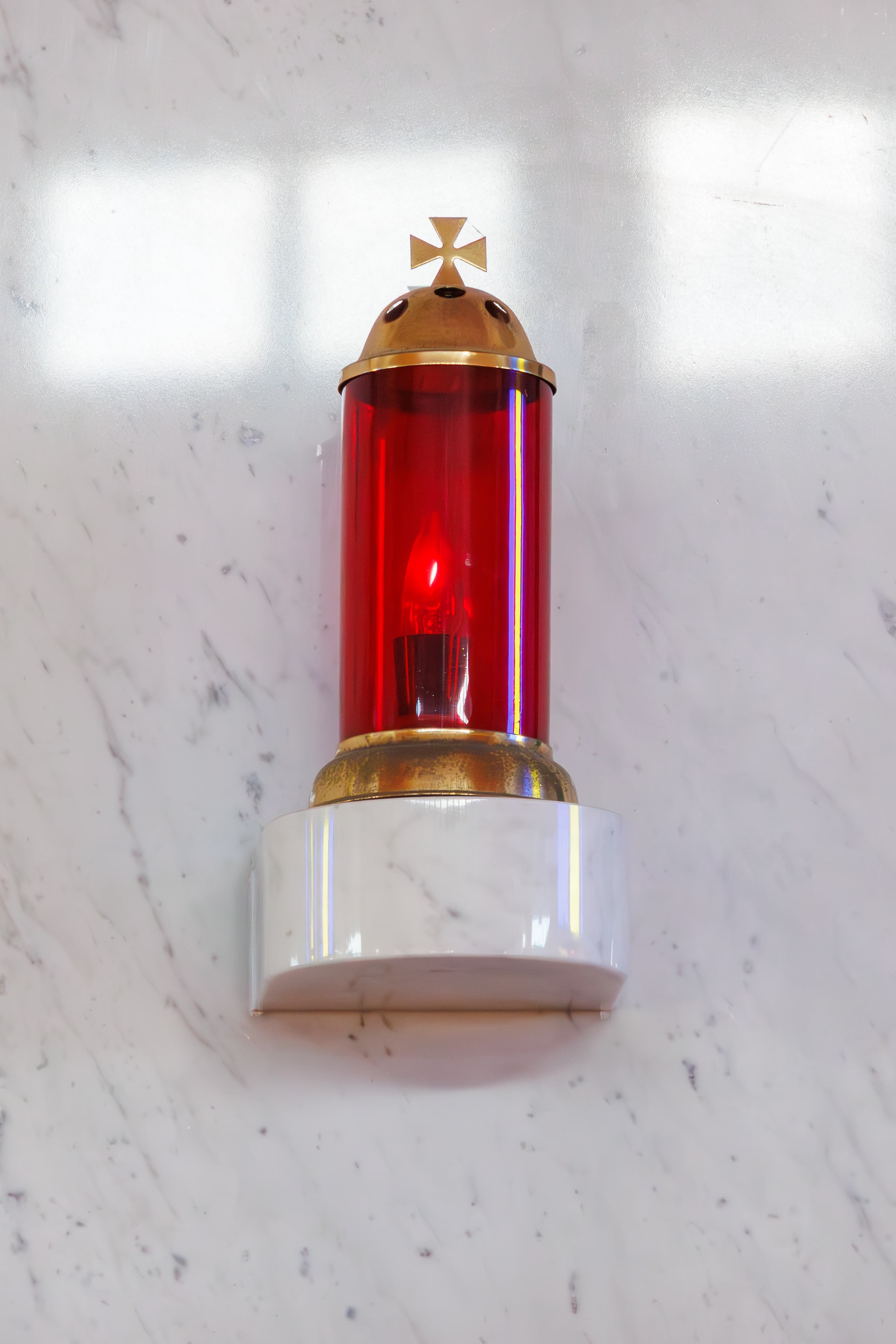 Lampada rossa del santuario ad Auckland