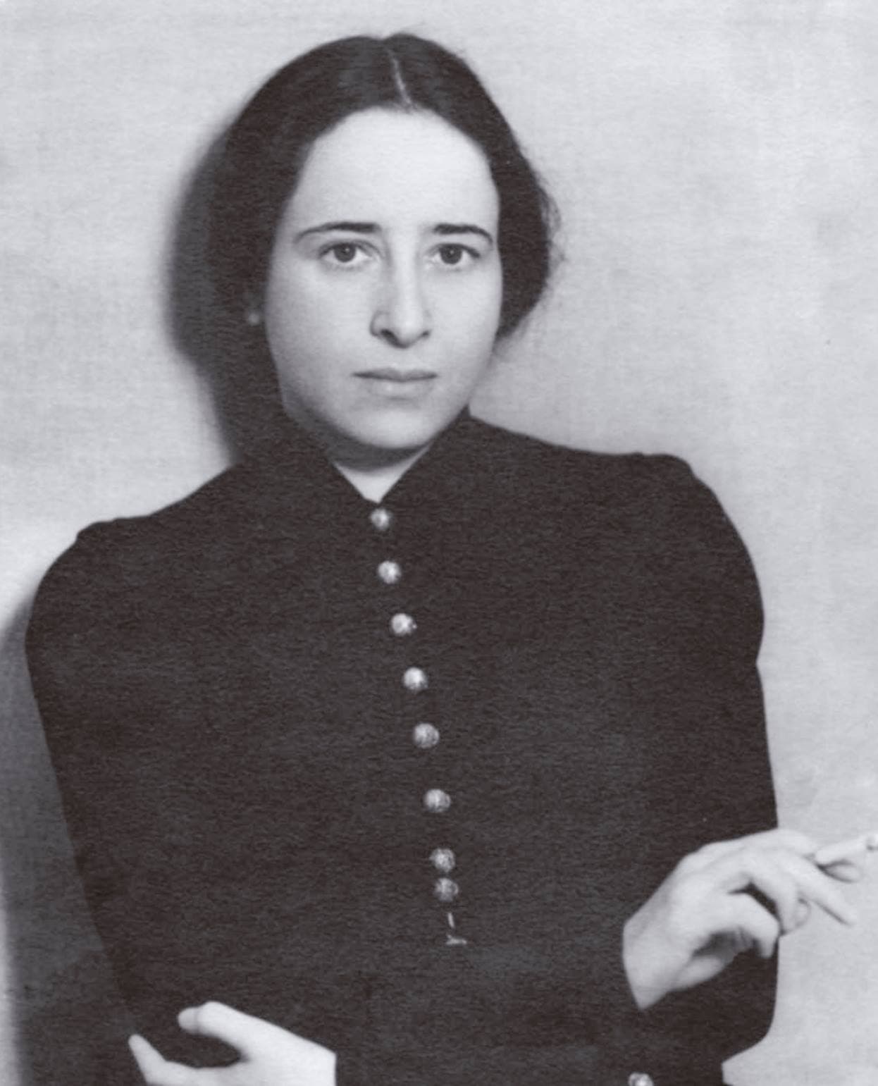 Fotografisches Porträt von Hannah Arendt im Jahr 1933