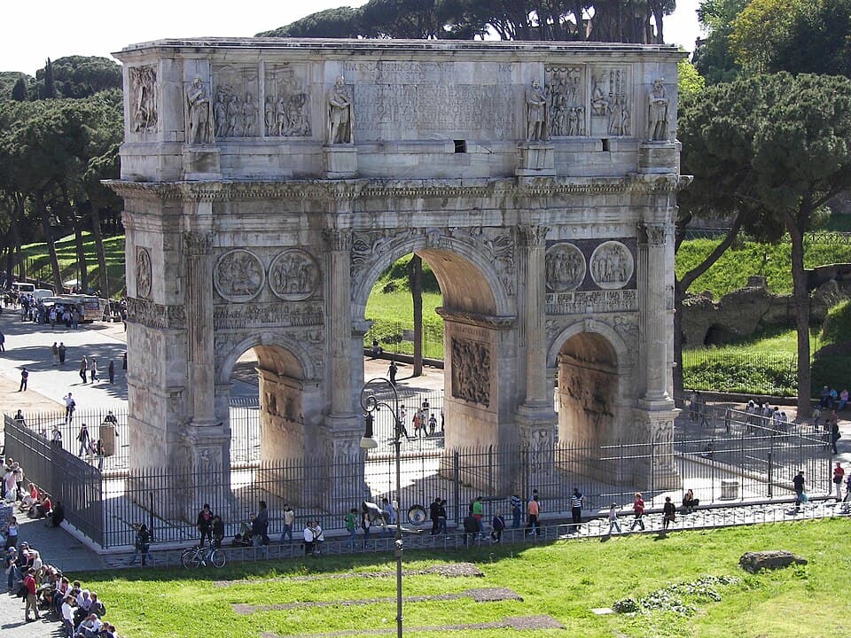 Arc de Constantin à Rome