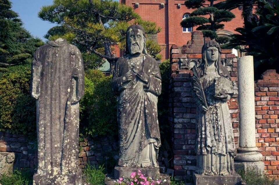 Ruinen der Kathedrale von Urakami nach der Atombombe von Nagasaki, 1945