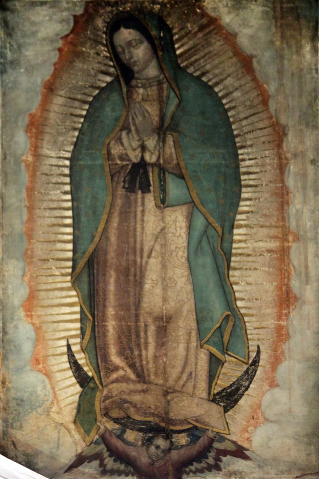 Vergine Maria in maestà, vertice della santità umana nella fede cattolica