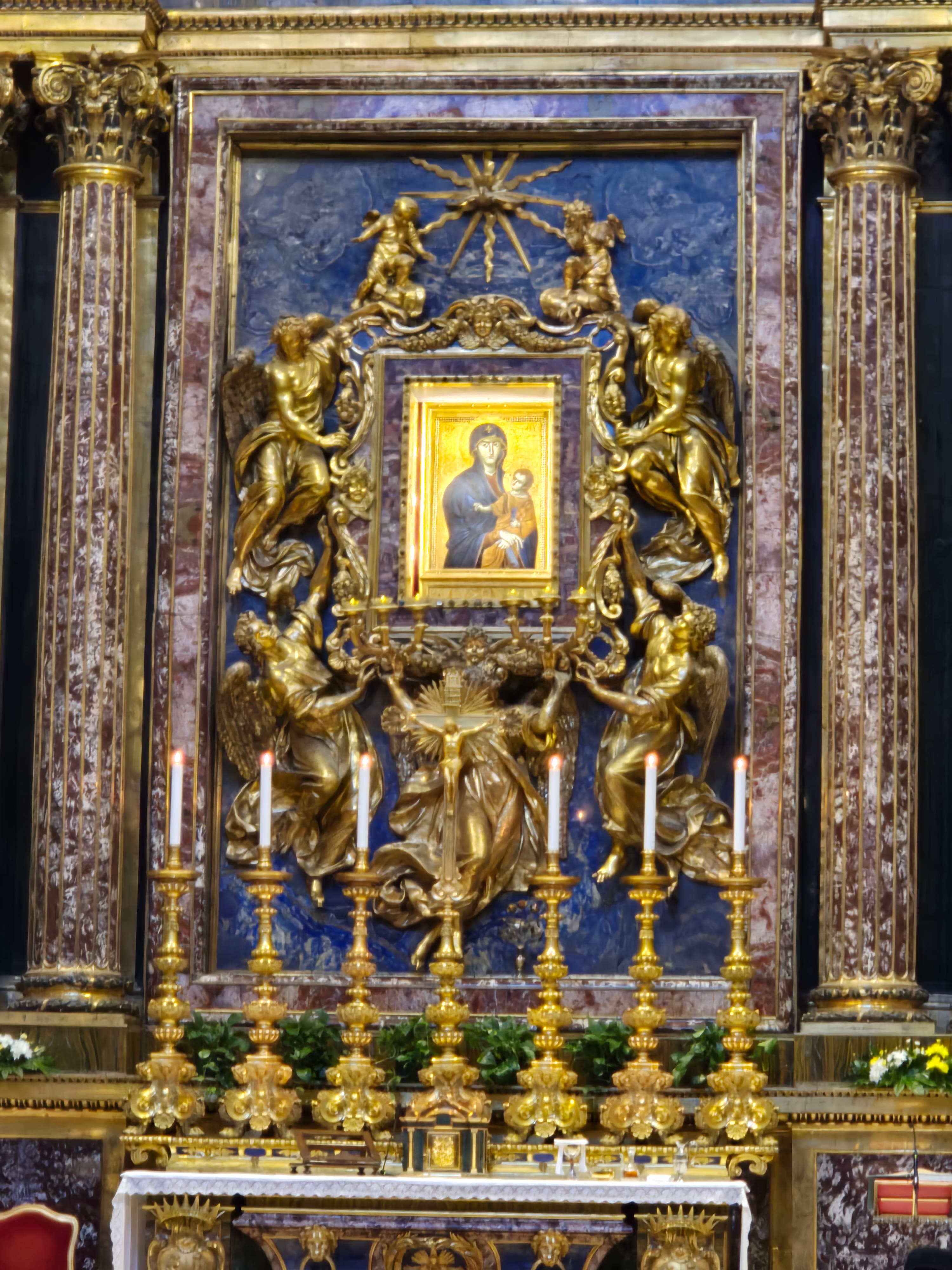 O ícone Salus Populi Romani em Santa Maria Maior, em Roma.