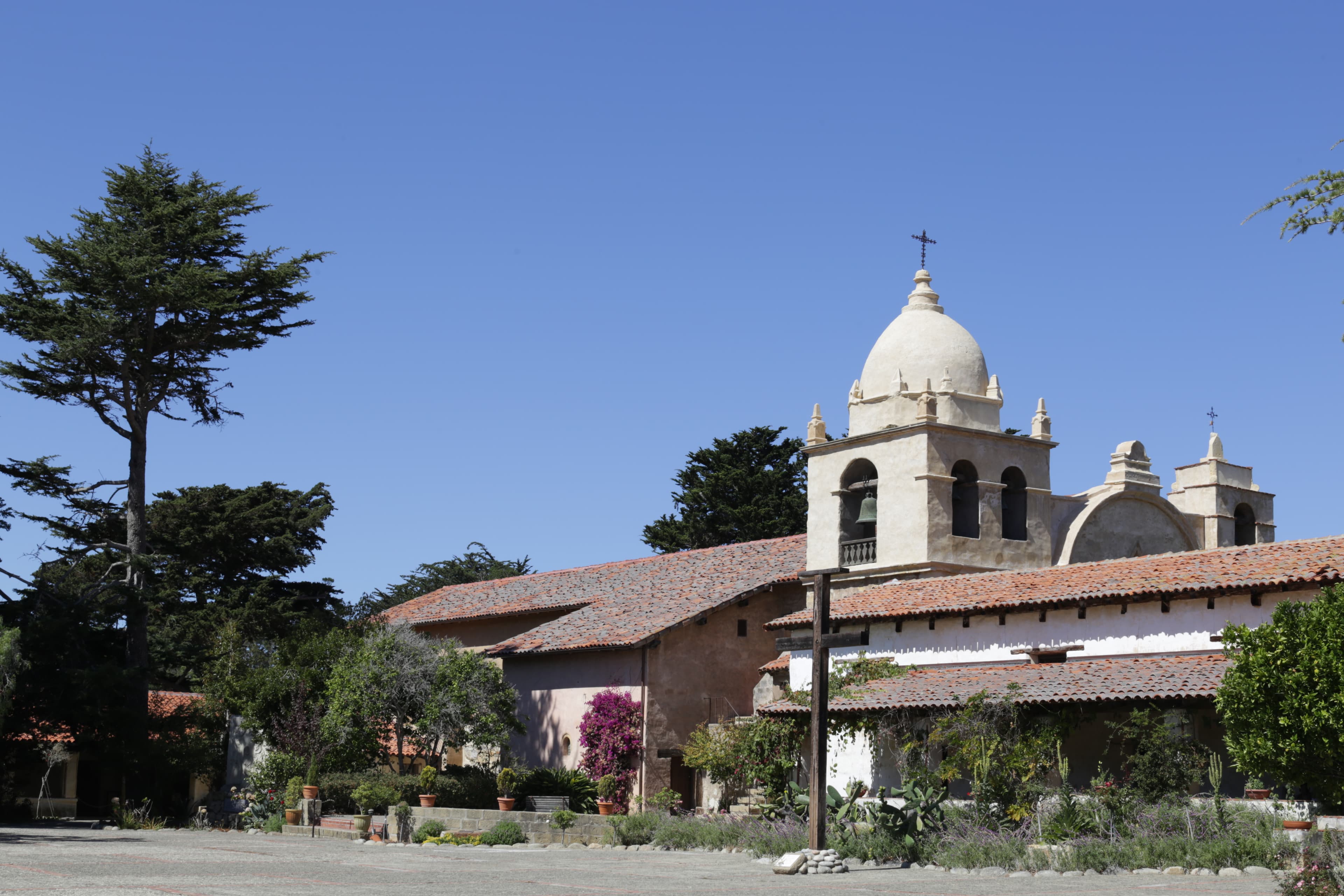 The Catholic missions in America, from Mexico to Patagonia