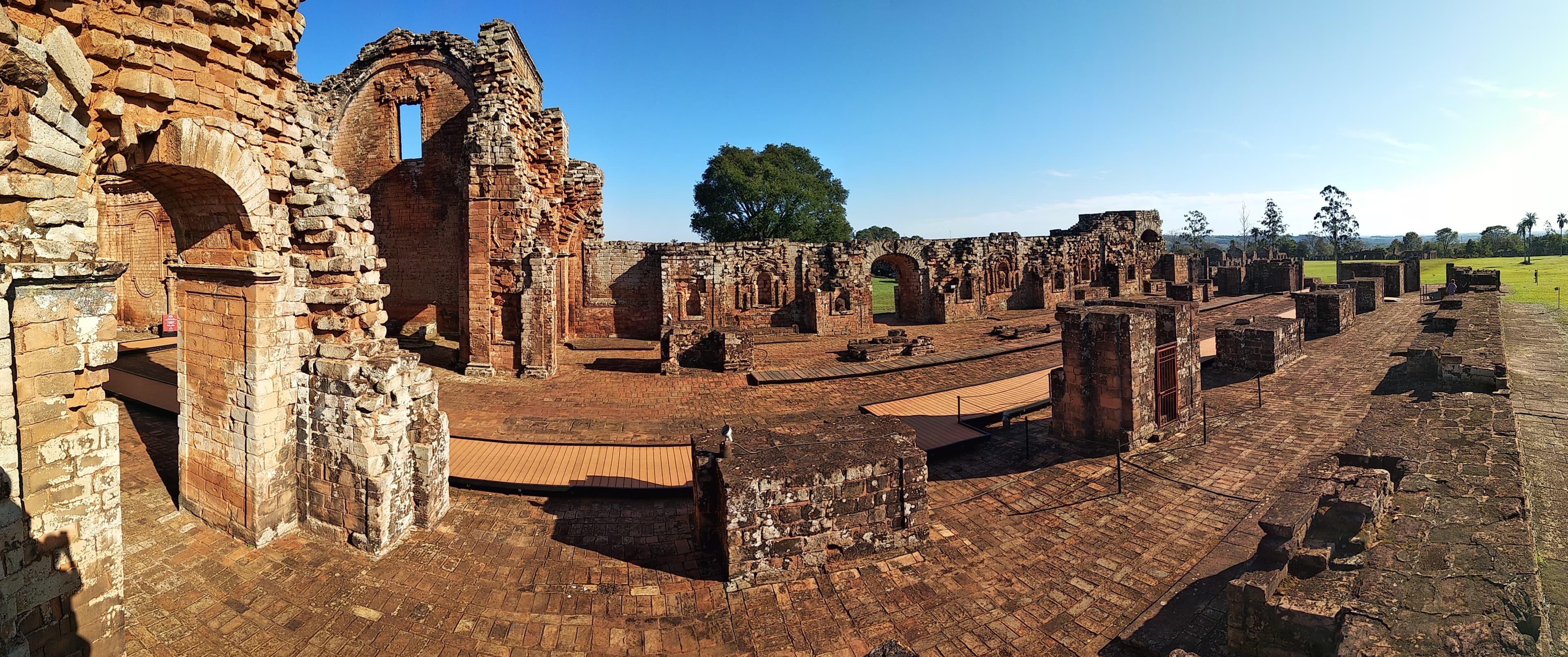 Ruines de la réduction jésuite de La Santísima Trinidad de Paraná au Paraguay