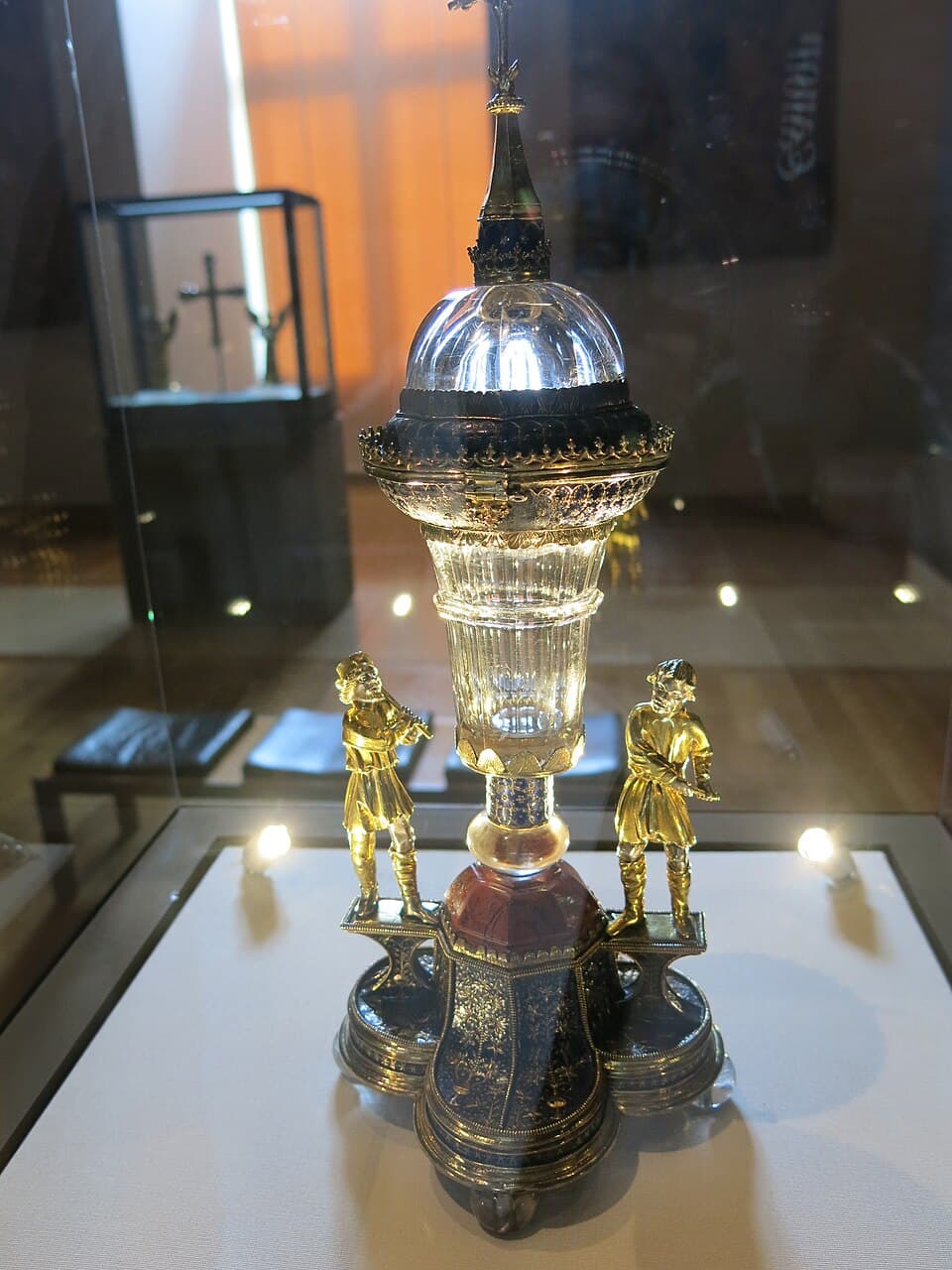 Relicário da Flagelação em cristal de rocha, conservado no Louvre