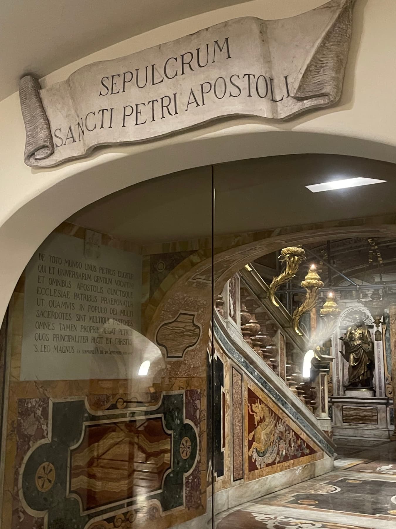 Tombeau de saint Pierre sous la basilique Saint-Pierre de Rome