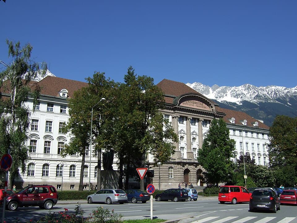 Bâtiment principal de l'université d'Innsbruck (Universitas Leopoldino-Franciscea)