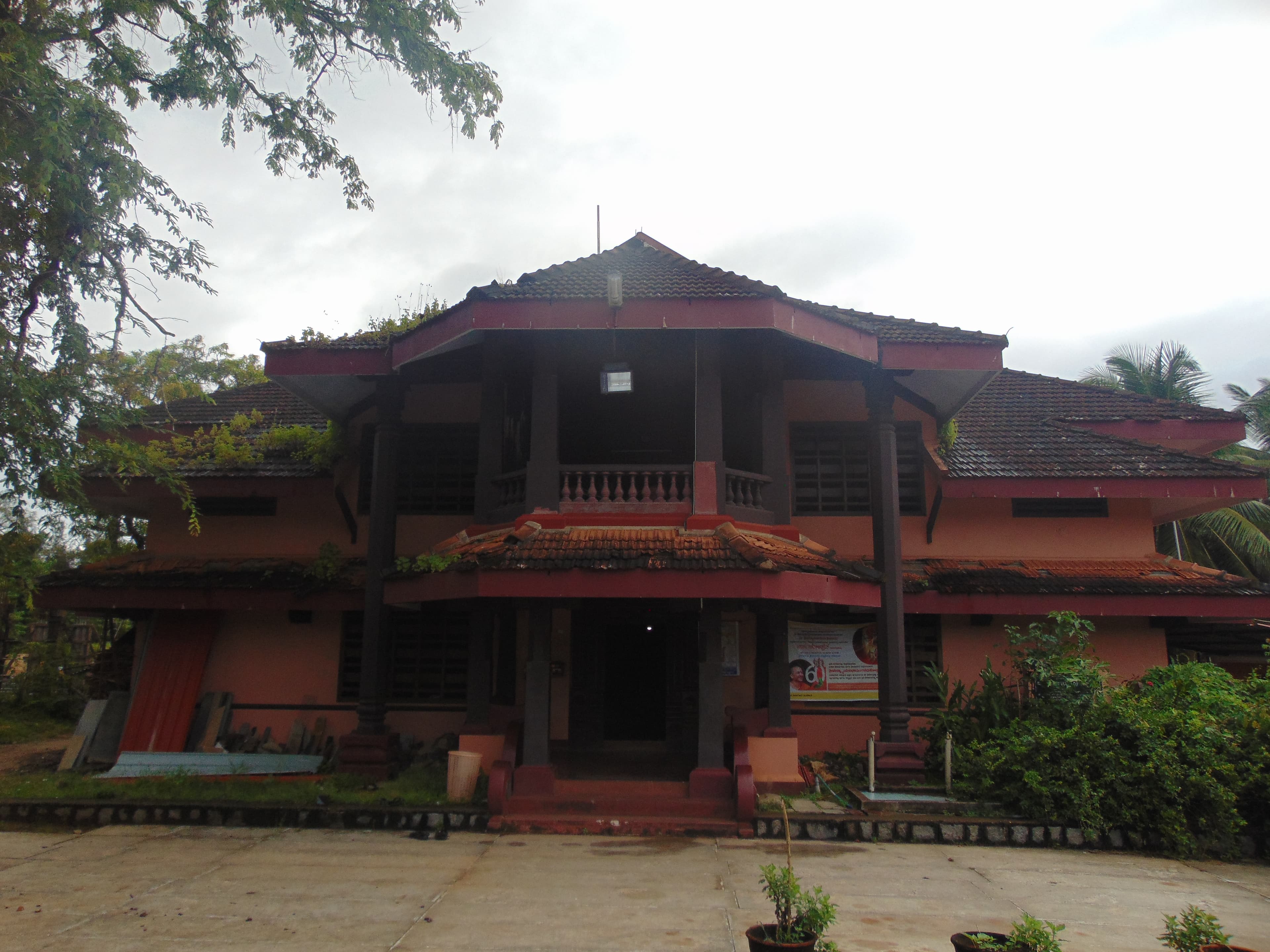 Building on the Pājaka site, the traditional birthplace of Madhva