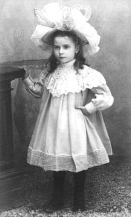 Historische Fotografie von Maria Valtorta (1897-1961), der bettlägerigen Mystikerin von Viareggio.