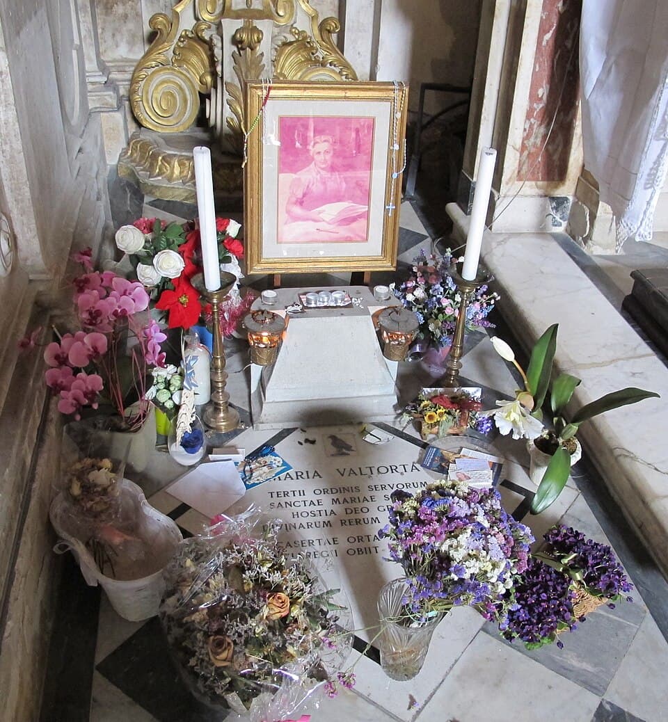 Mộ của Maria Valtorta tại Vương cung thánh đường Santissima Annunziata, Florence