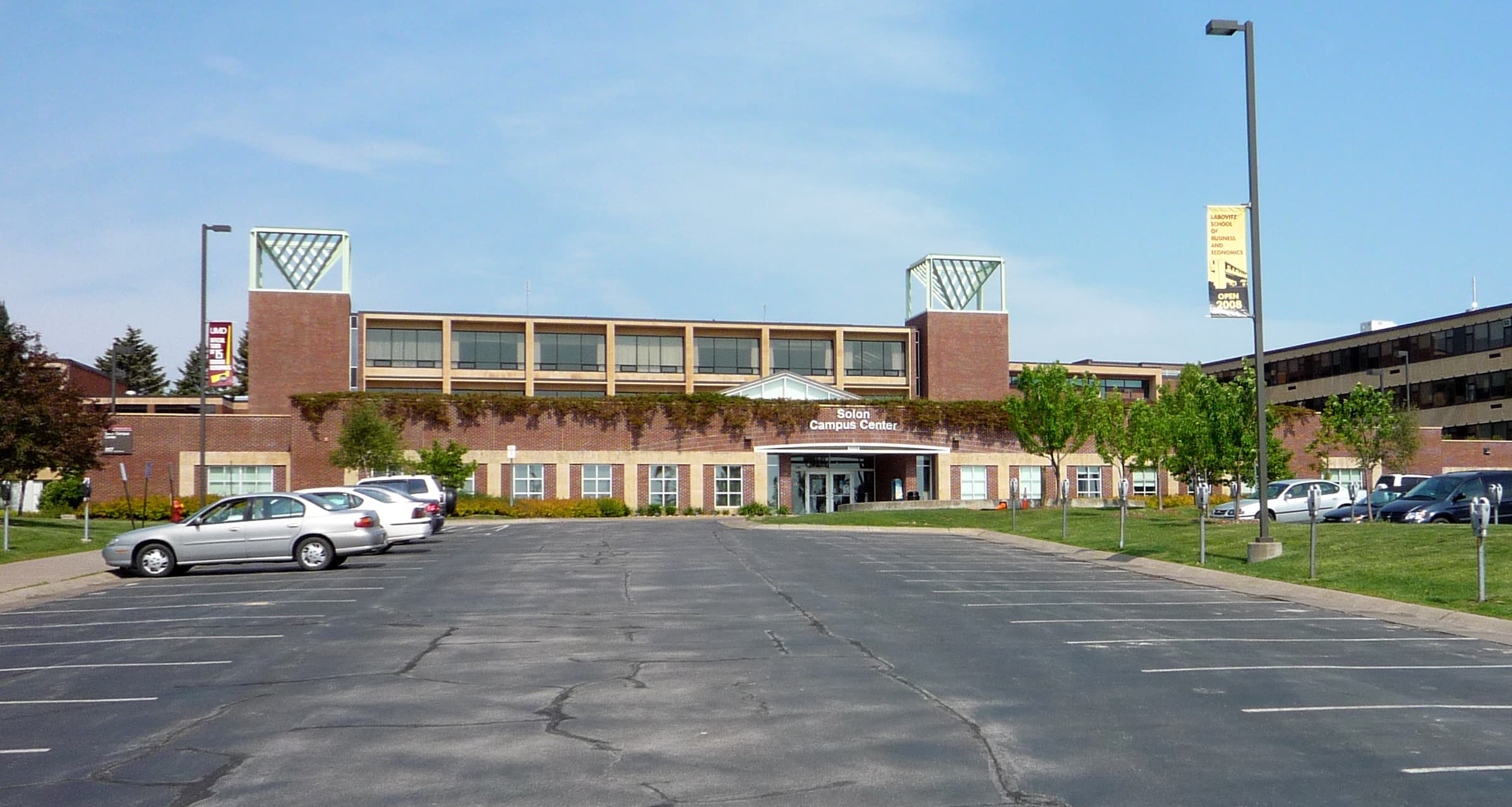 Bâtiment Solon Campus Center de l'université du Minnesota à Duluth, photographié en 2009