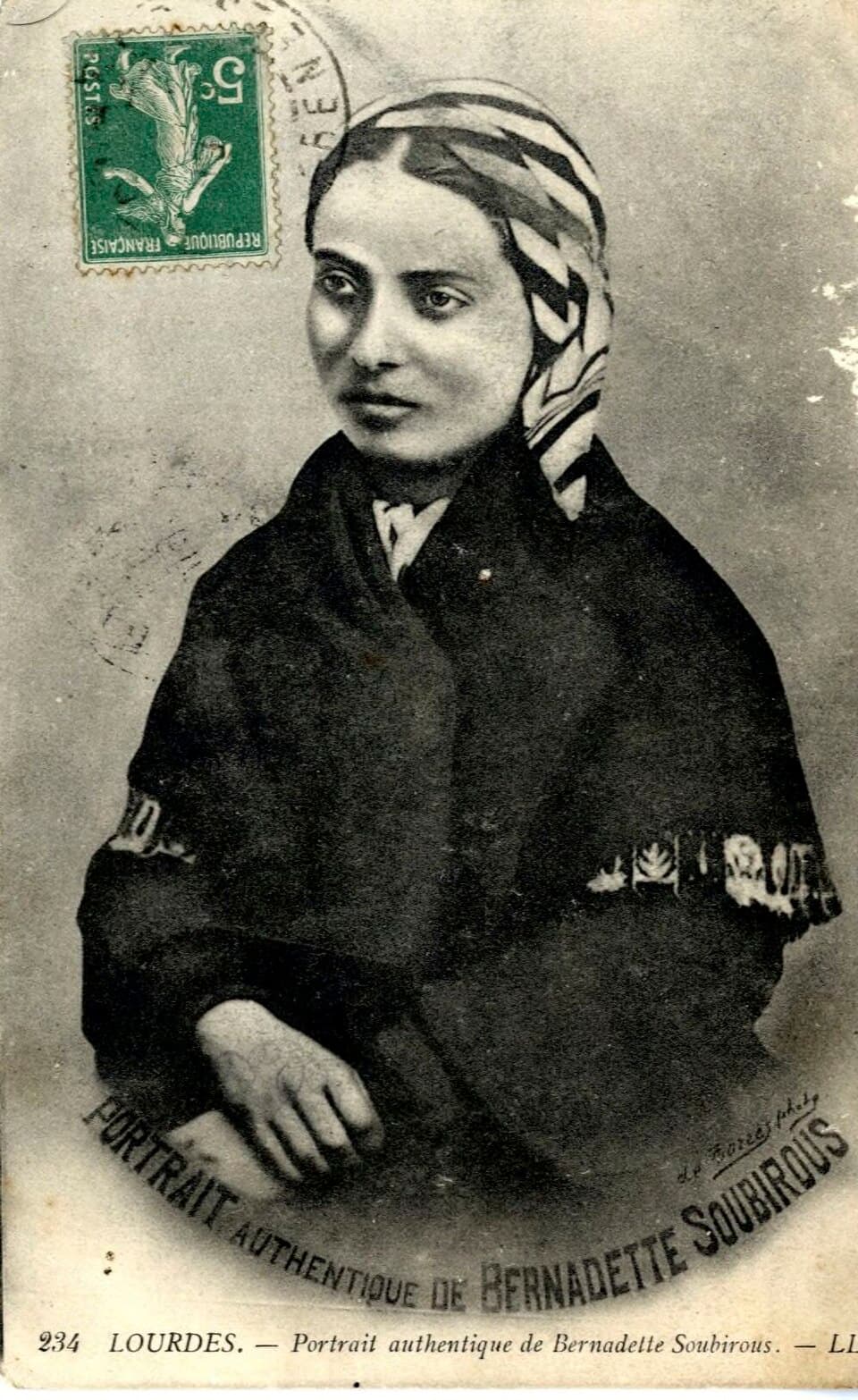 Alte fotografische Porträtaufnahme der heiligen Bernadette Soubirous