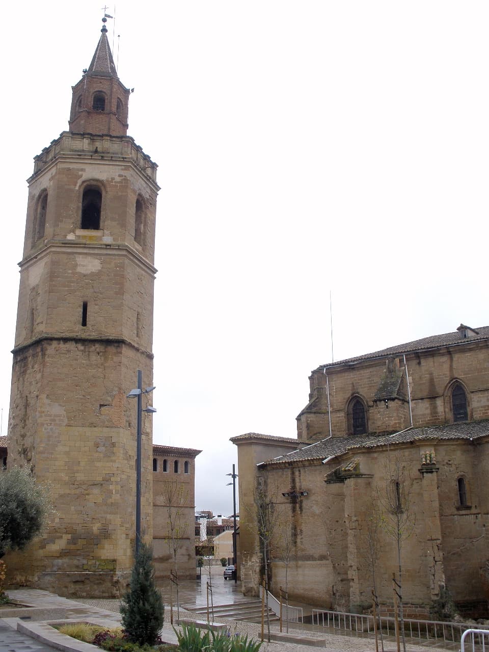 Kathedrale von Barbastro in Aragon, christliche Erbin einer bei der Expedition von 1064 eingenommenen Stadt