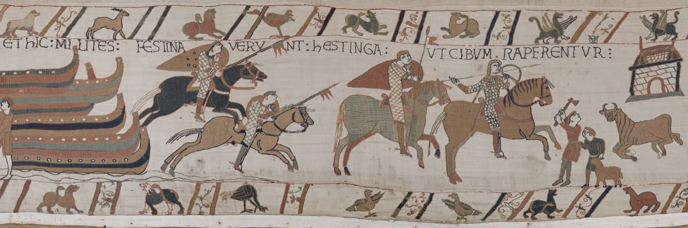 Detail des Teppichs von Bayeux, der die normannische Reiterei um die Schlacht von Hastings zeigt