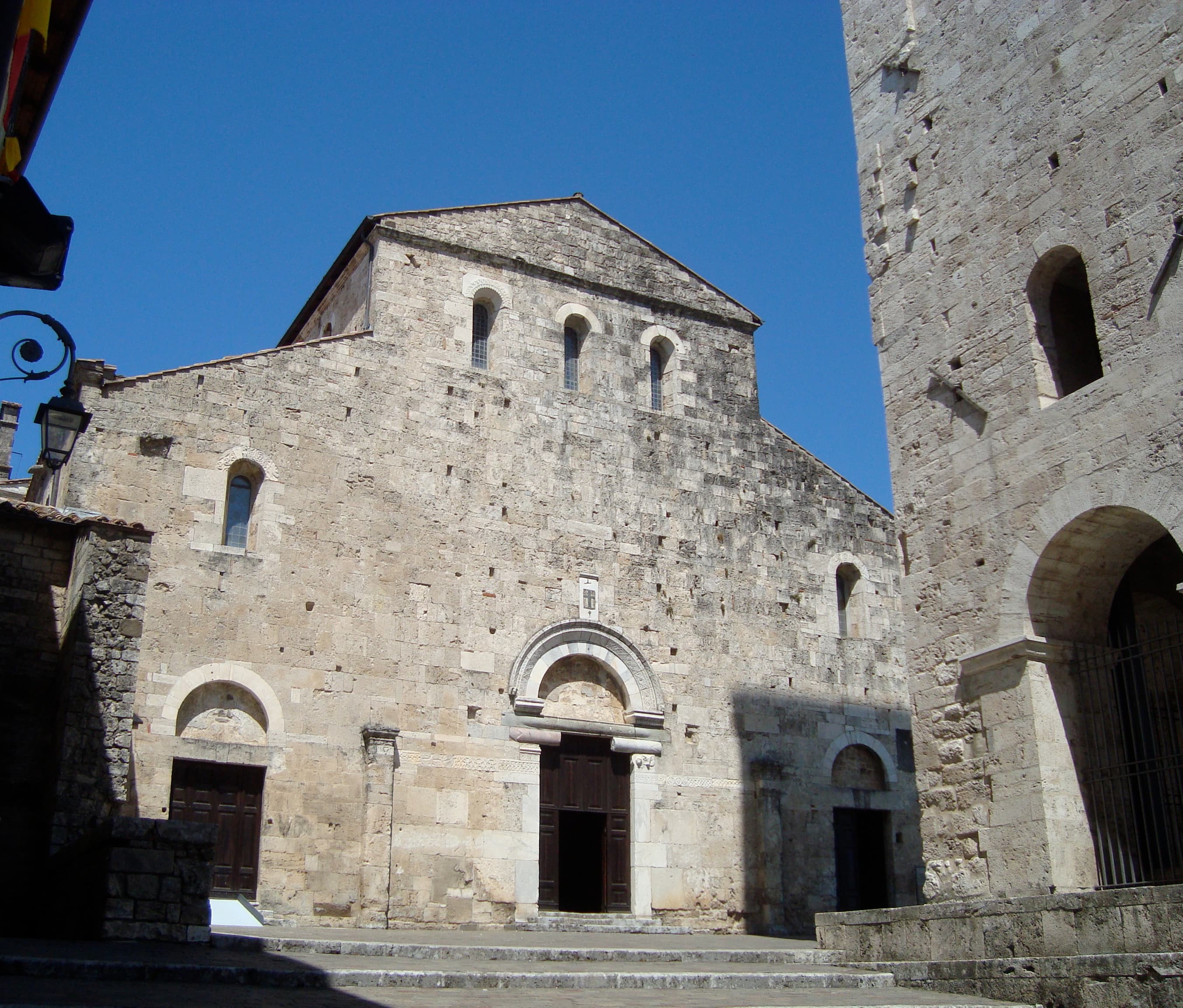 Fasada katedry Santa Maria w Anagni