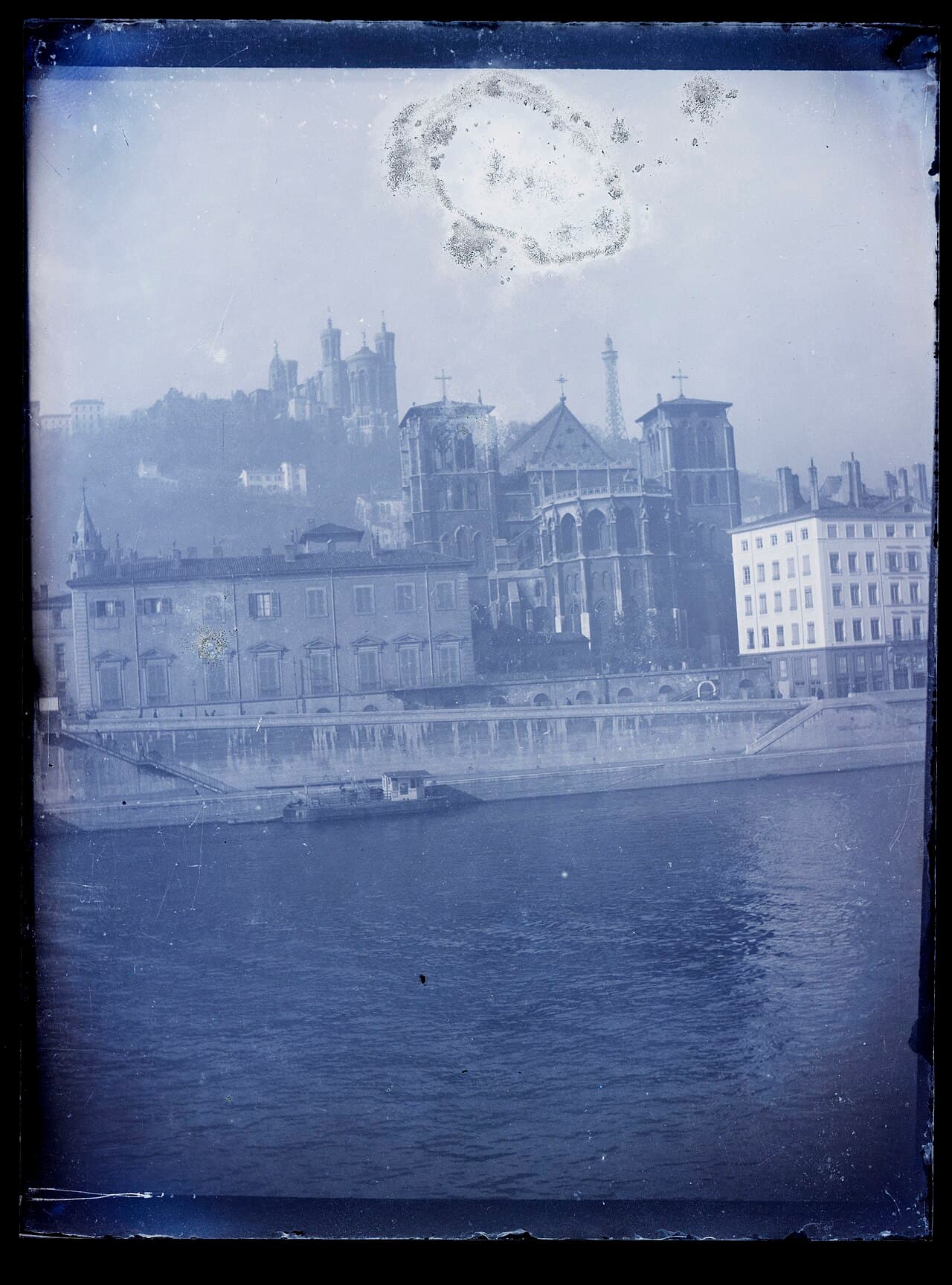 Chorhaupt der Primatiale Saint-Jean in Lyon und die Saône, Fotografie des 19. Jahrhunderts