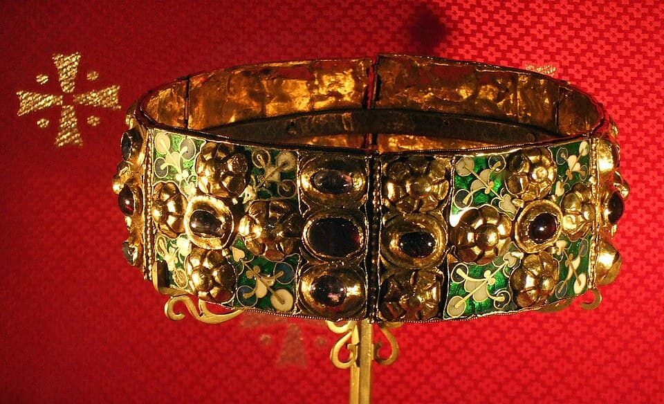 The Iron Crown of the Lombards, royal insignia preserved at Monza