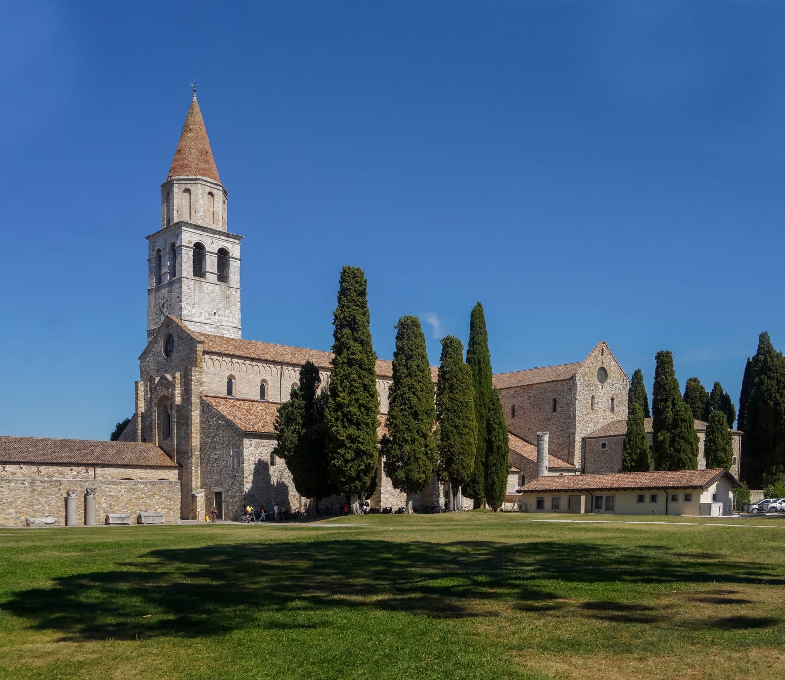 Exterior da basílica patriarcal de Aquileia.