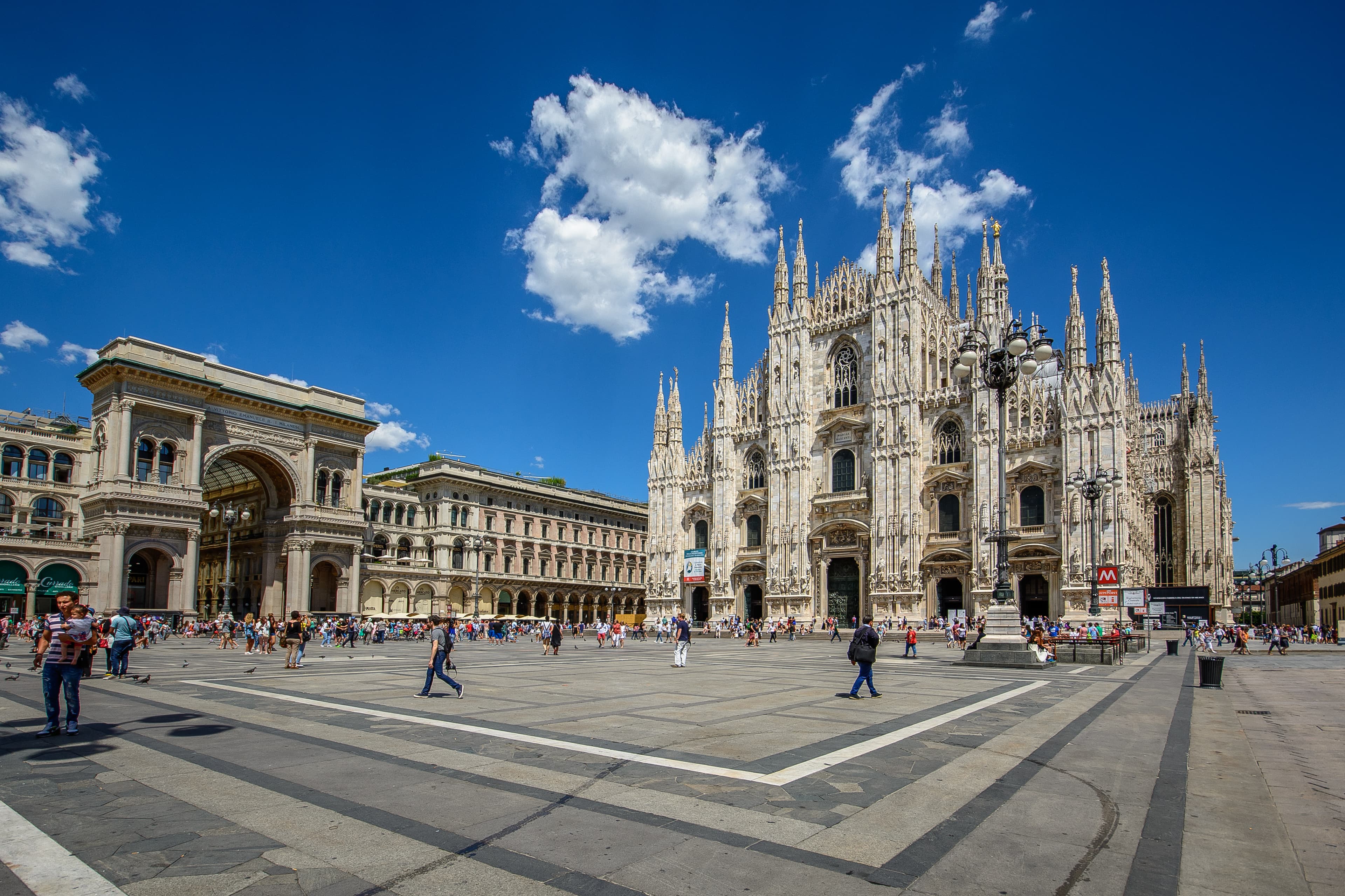 Fotografie des Mailänder Doms auf der Piazza del Duomo