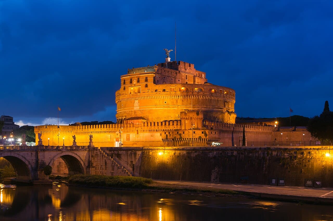 Vista del castillo de Sant’Angelo en Roma, fortaleza pontificia donde Sixto V conservó su tesoro